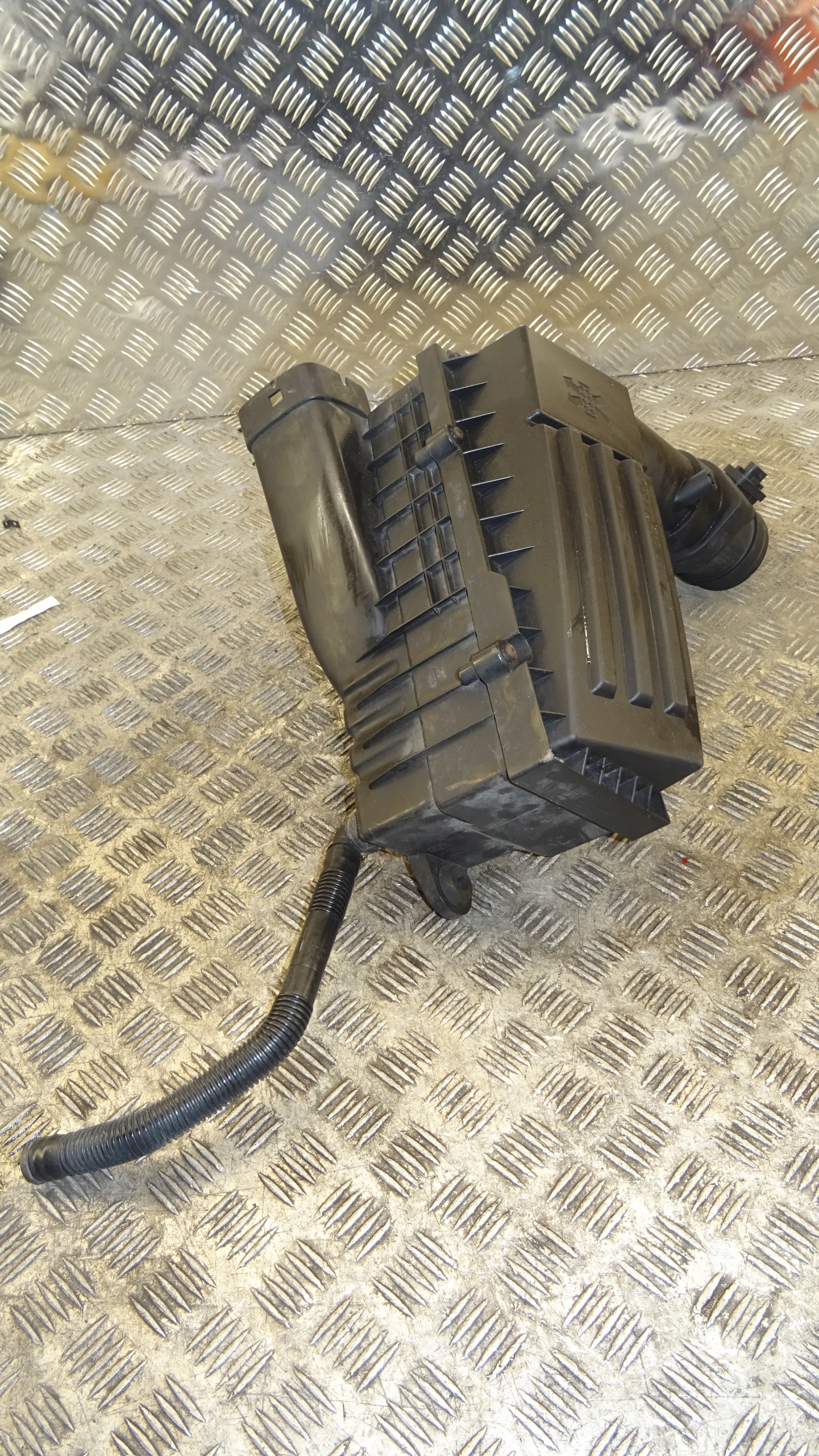 Volkswagen OE 3C0129601CD Gehäuse filter luft