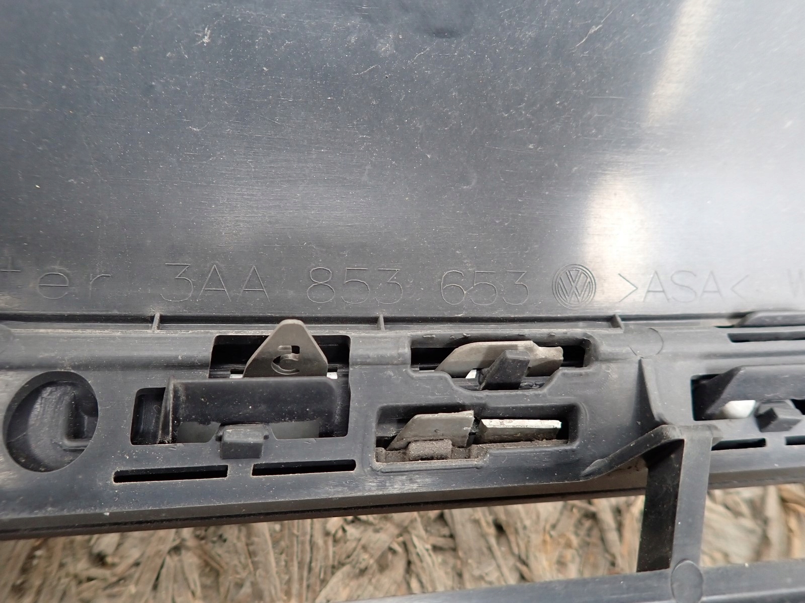 Grill VW VOLKSWAGEN PASSAT B7 3AA 2011-2015R 3AA853653