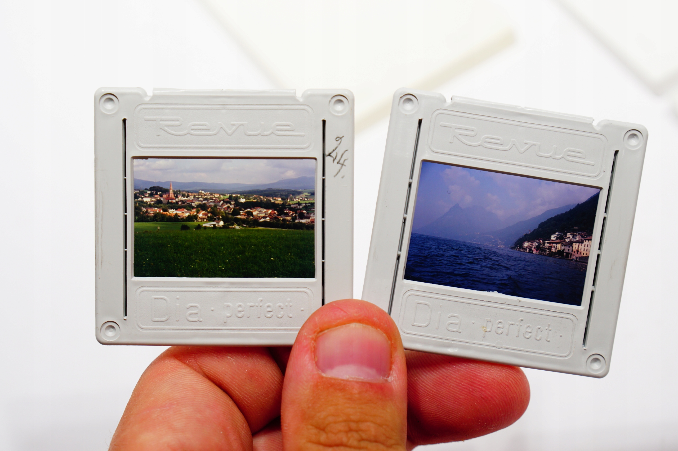 3 Magazynki Do Slajdów + 108 szt. Slajdów Ramki Do Slajdów Wielorazowe EAN (GTIN) 4894651123807