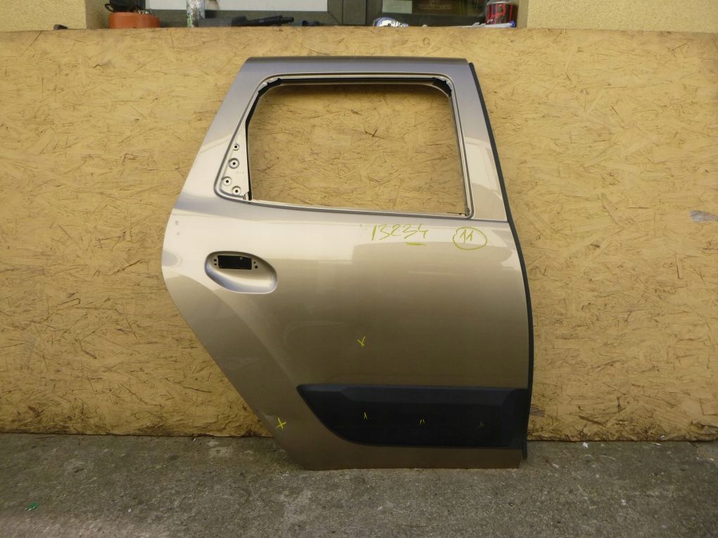 DACIA DUSTER 2 II 17- DRZWI PRAWE TYLNE