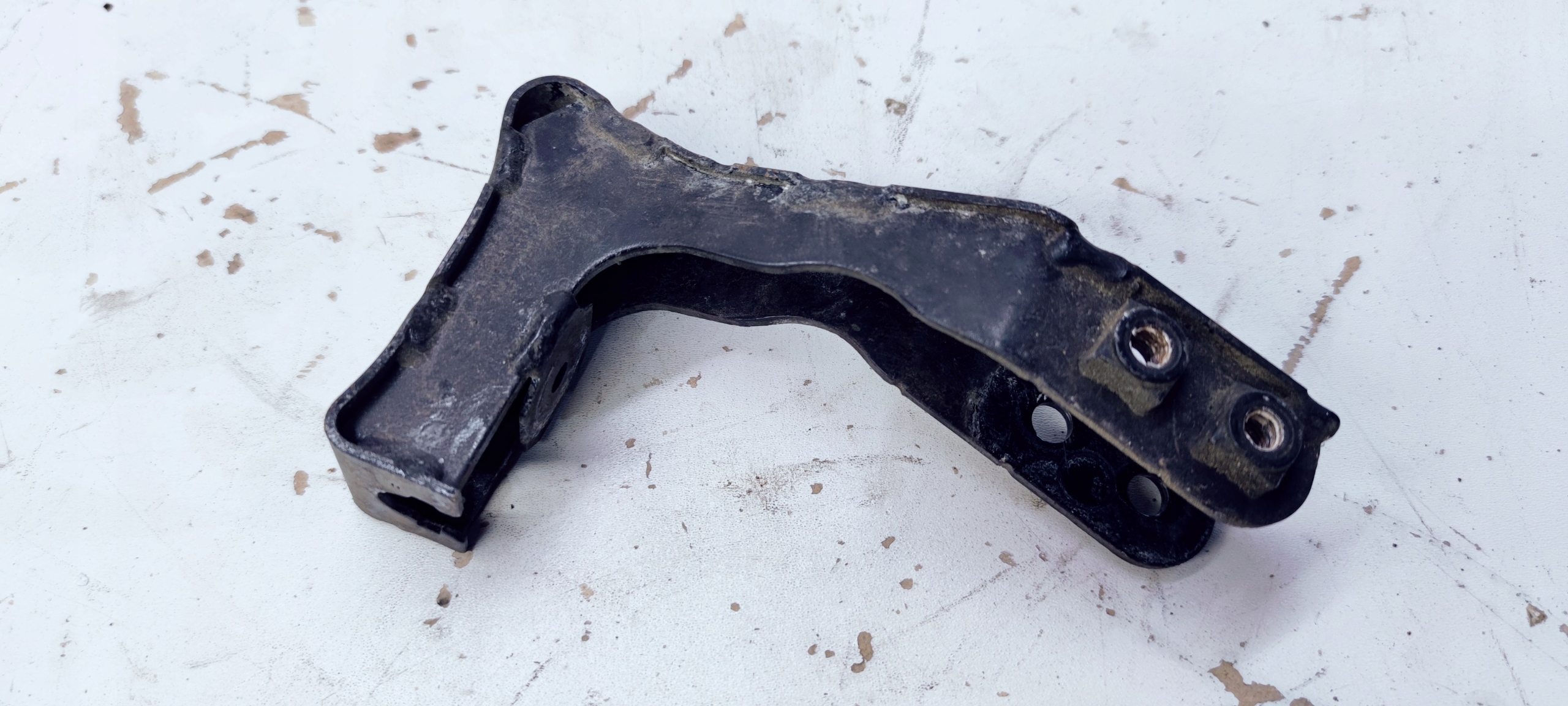 holder console SANEK AUDI A8 D4 4H0399633A