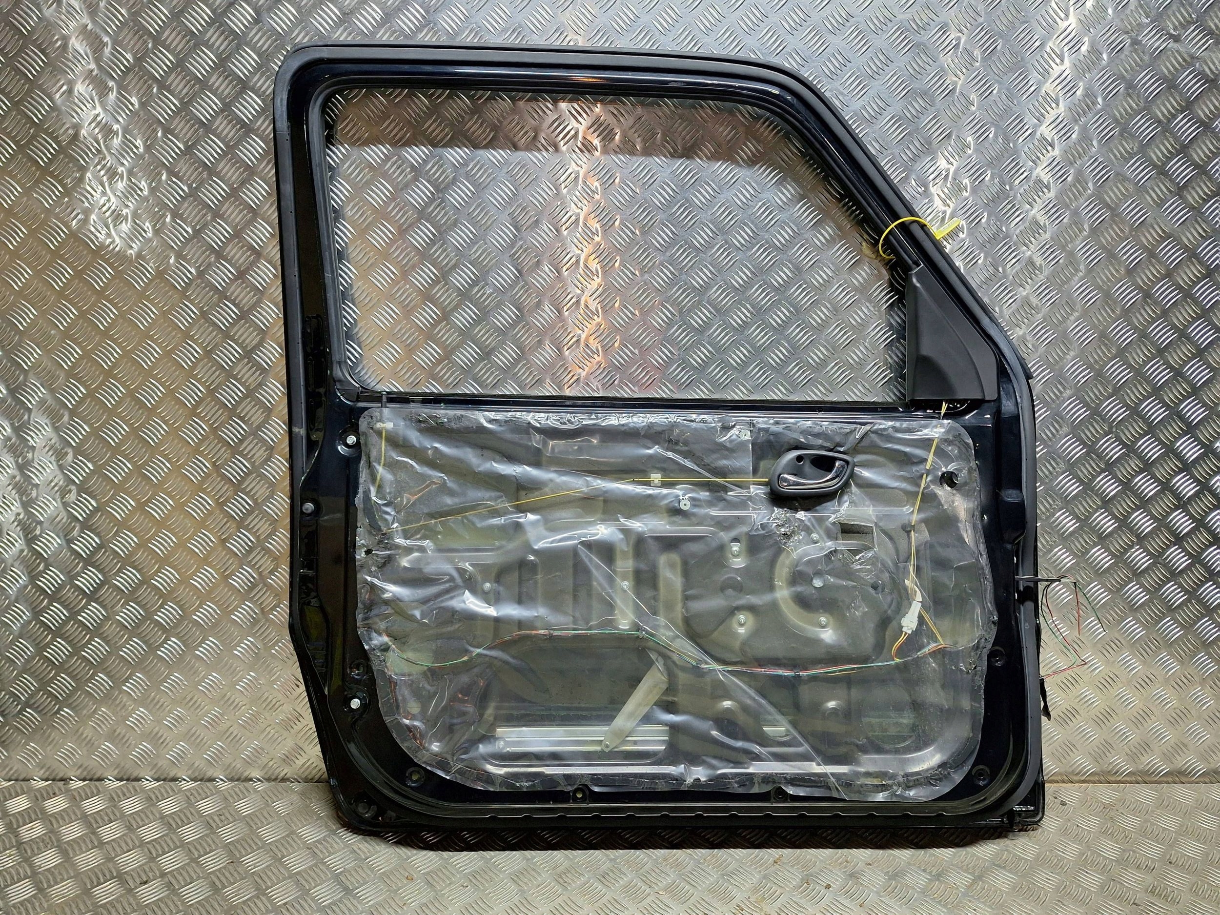 door left SUZUKI JIMNY III 98-18 complete