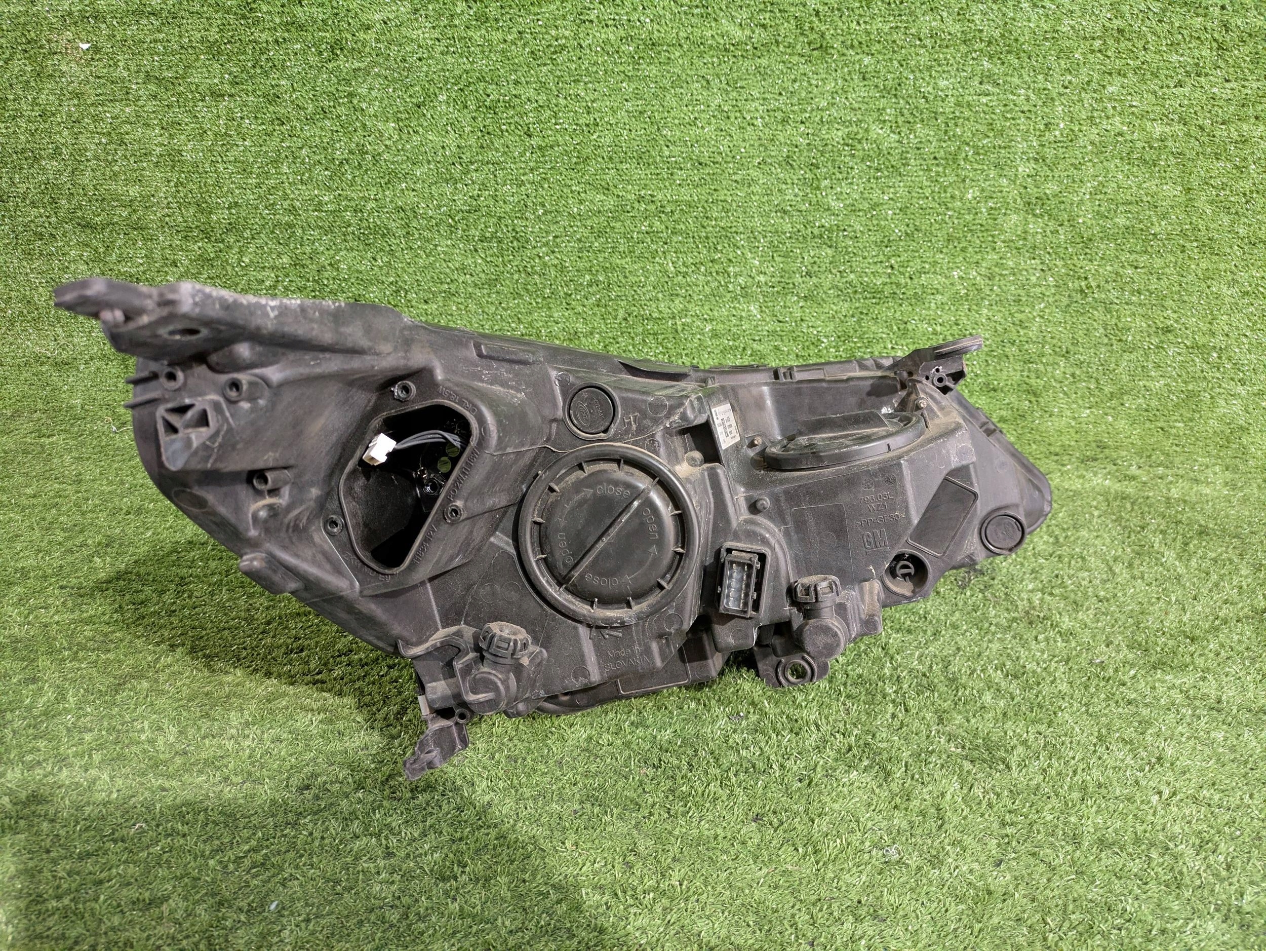 REFLEKTOR left front OPEL ASTRA K 15- NR.1061