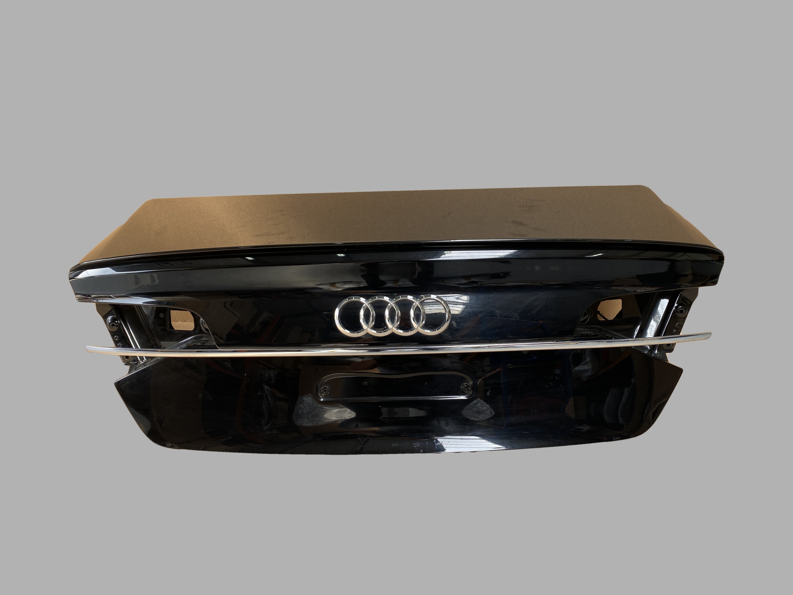 AUDI S8 4H D4 LIFT PLUS KLAPA LOTKA LY9B