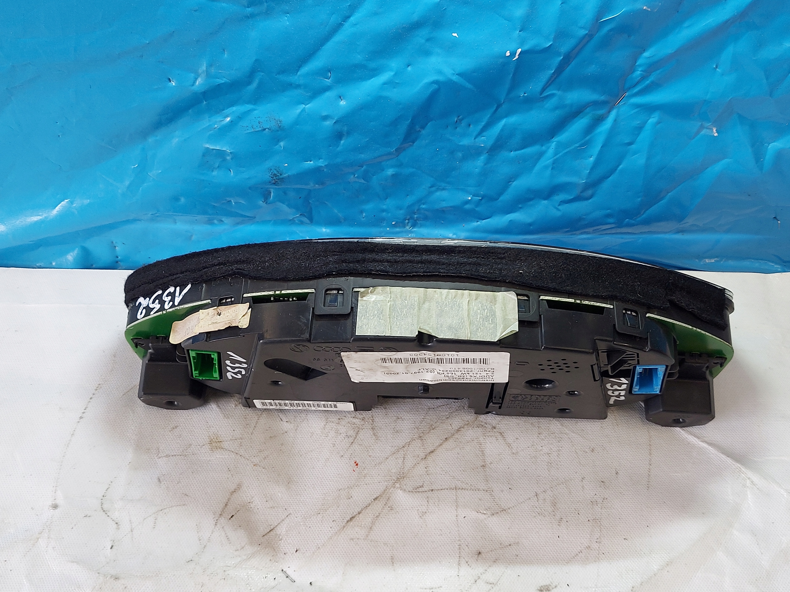 dials clock A6 C5 2.4 V6 4B0919860F