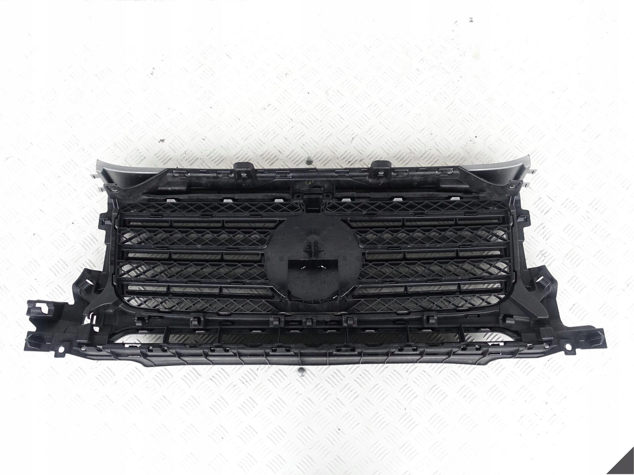 MERCEDES G-KLASA W463 18- grill grille front