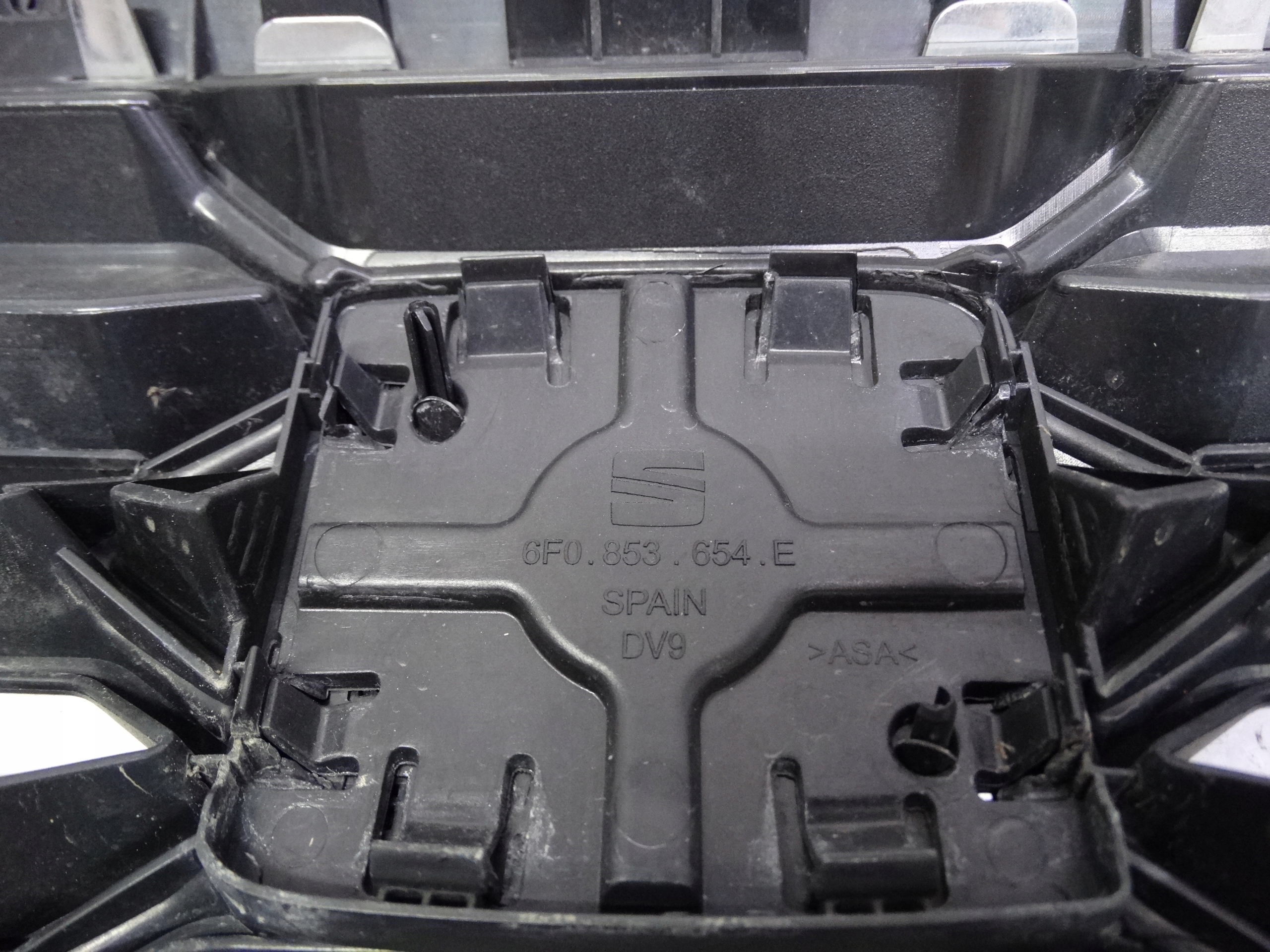 SEAT Ibiza 6F0 Kühlergrill FRONTGRILL Kühlergitter 6F0853651GJ - Thumbnail 12