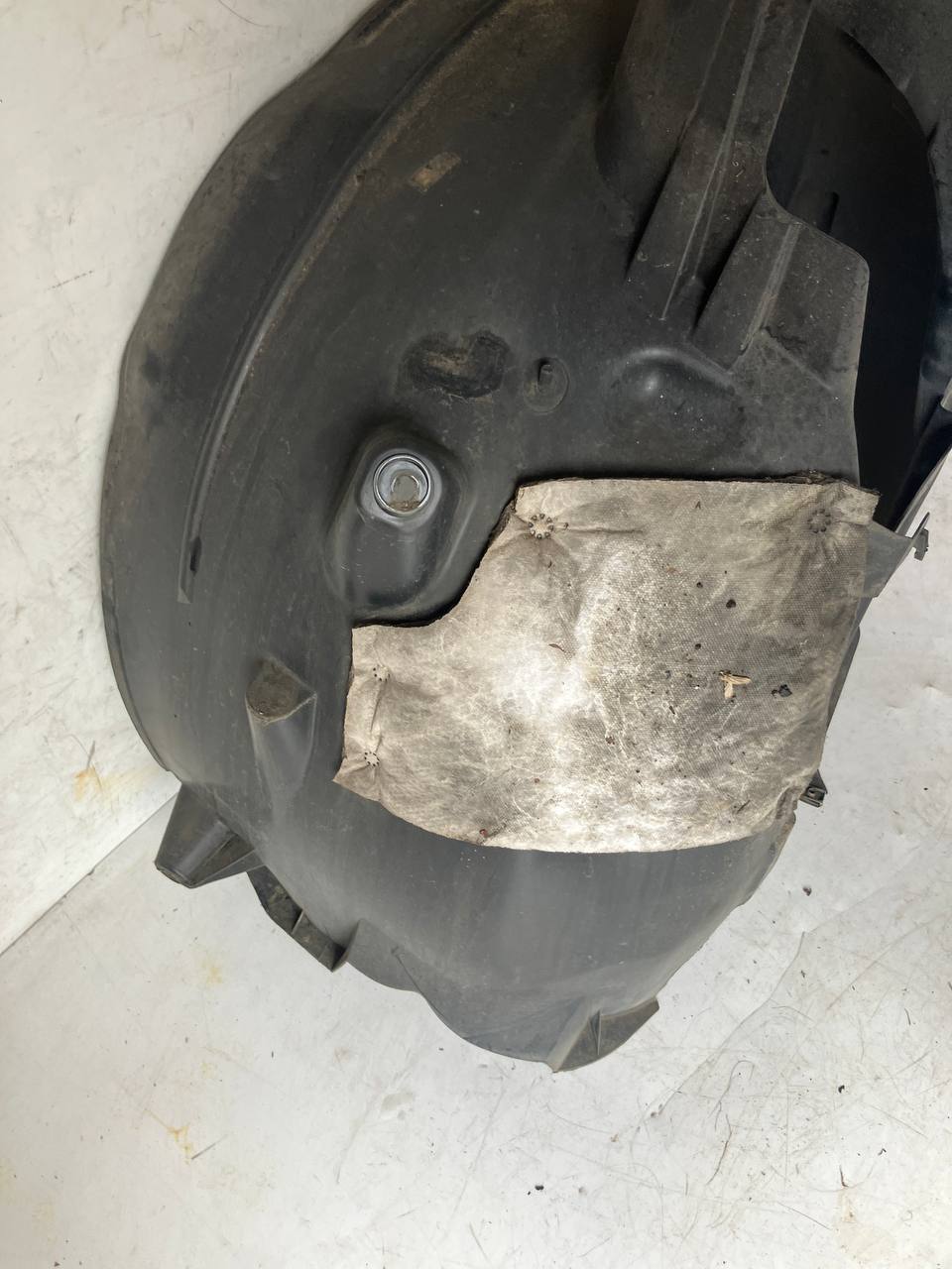 mudguard left front CITROEN C4 GRAND PICASSO II 9817395280