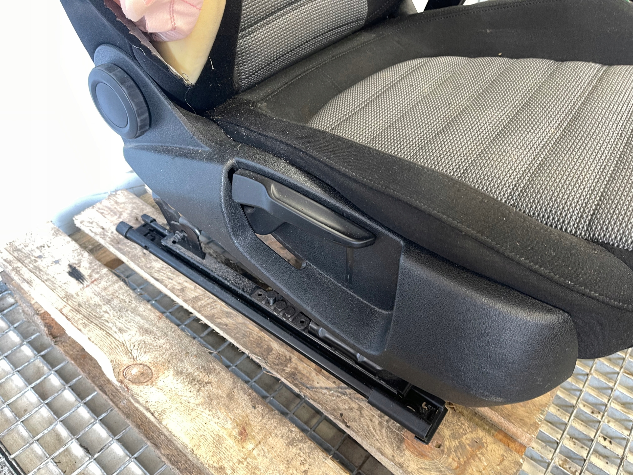 seat right front front PODGRZEWANY VW PASSAT B7