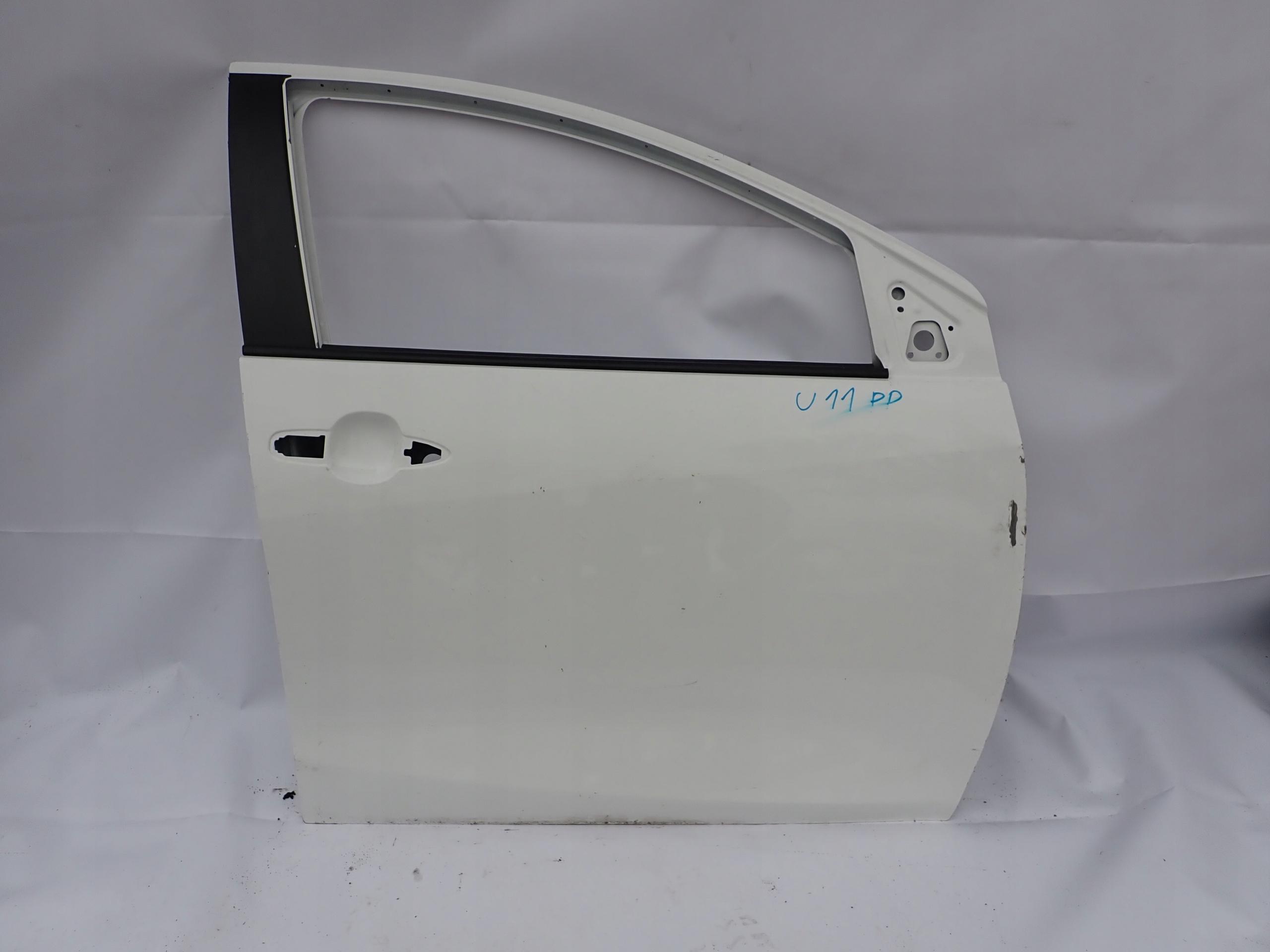 TOYOTA YARIS IV 19- door right front front