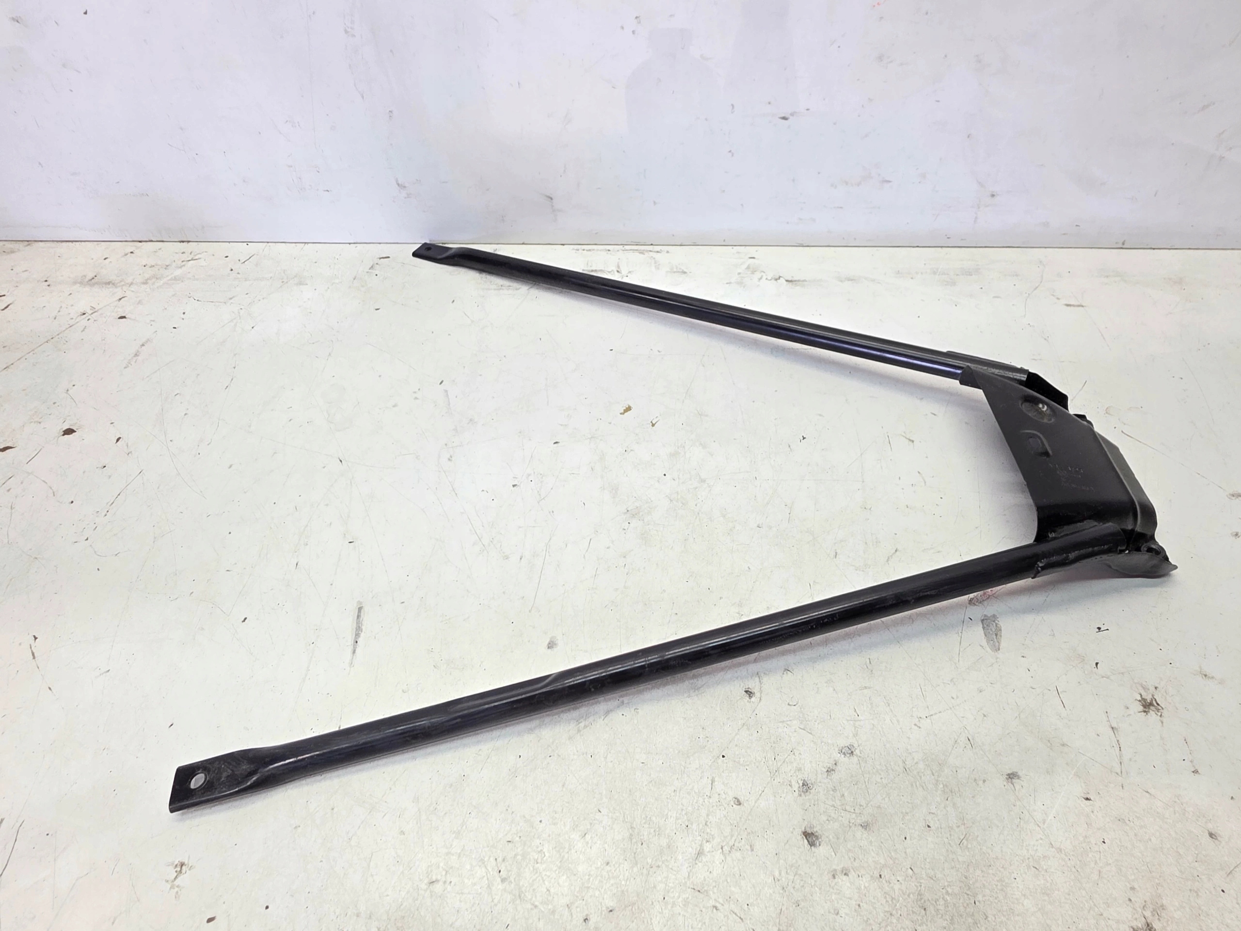 sider bearing wall support AUDI Q4 E-TRON 11A805303A