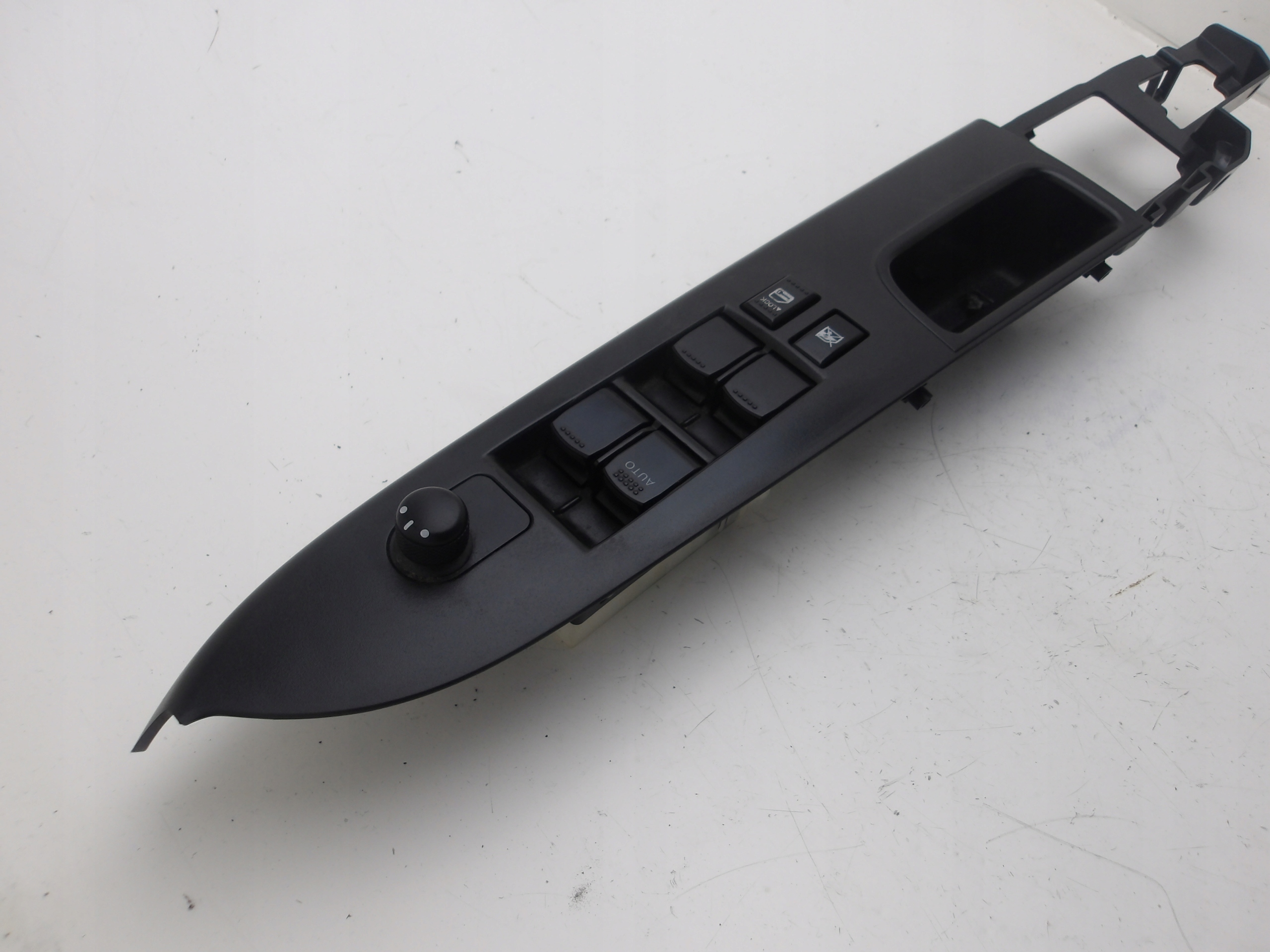SUZUKI SX4 06-13 window control switch of mirrors driver´s PANEL frame EUROPA OE