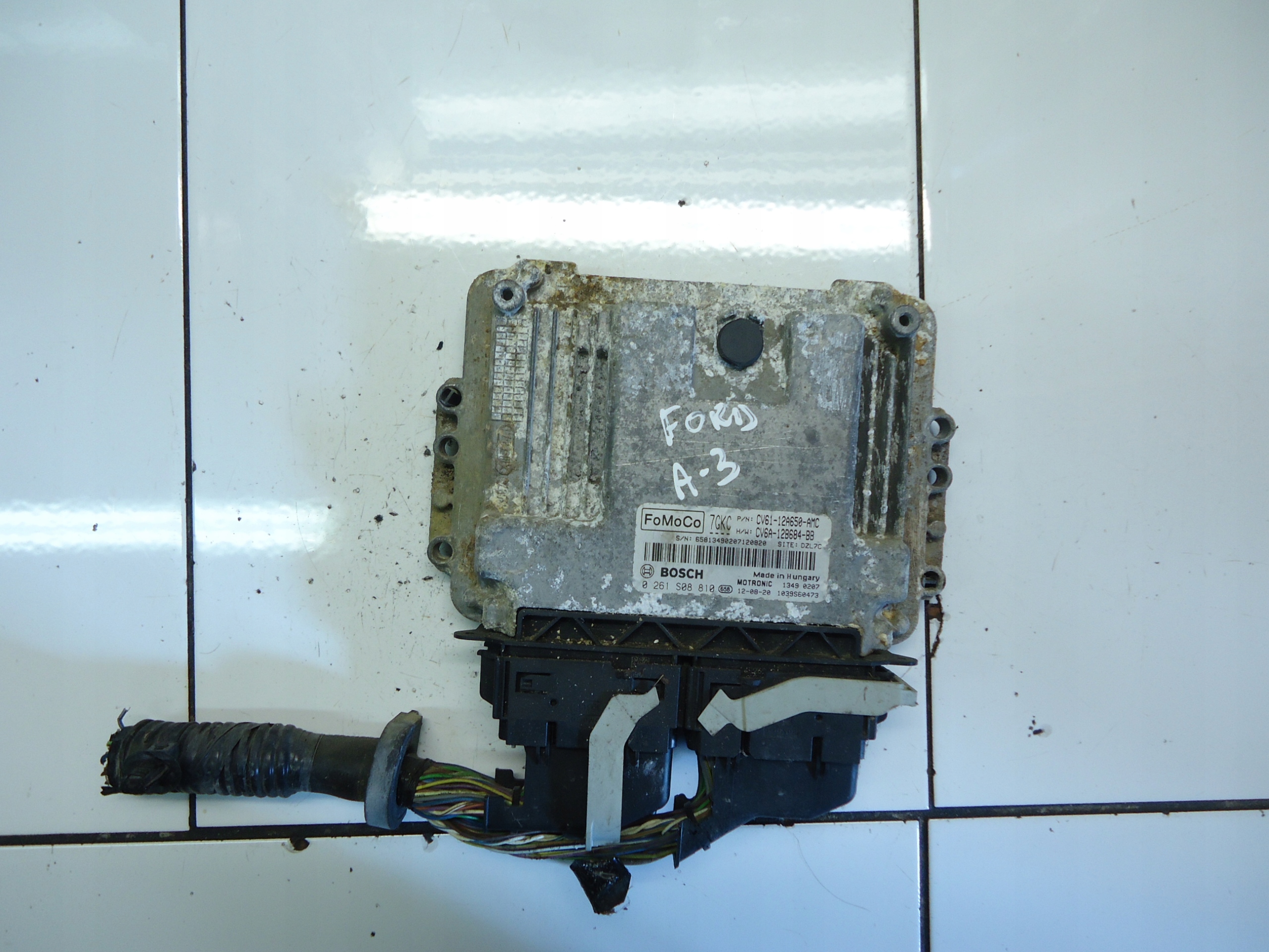 FORD FOCUS MK3 1.0 ECOBOOST computer CV61-12A650-AMC 0261S01810