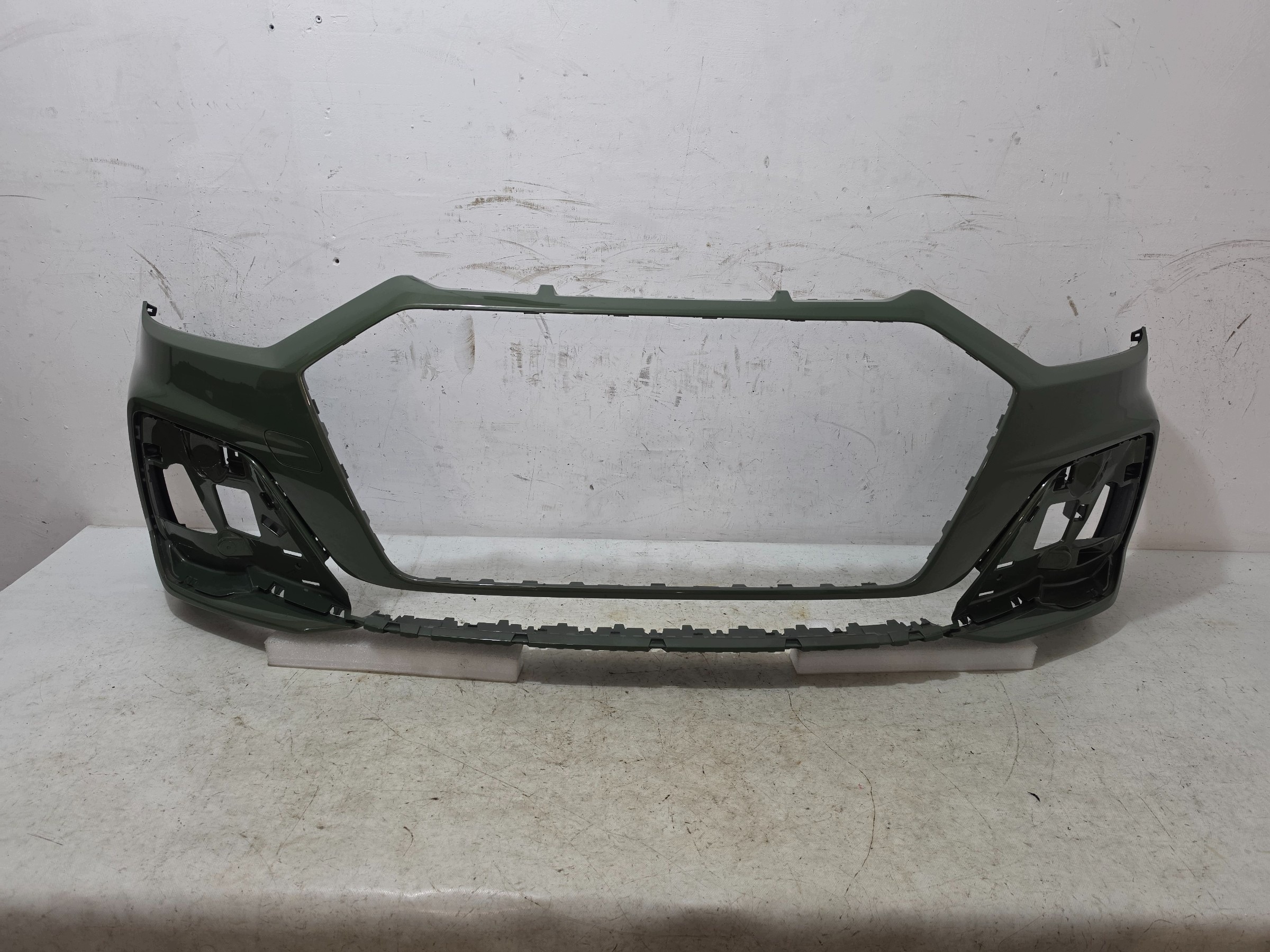 ^ AUDI A1 II 82A S-LINE bumper front front 82A807437F