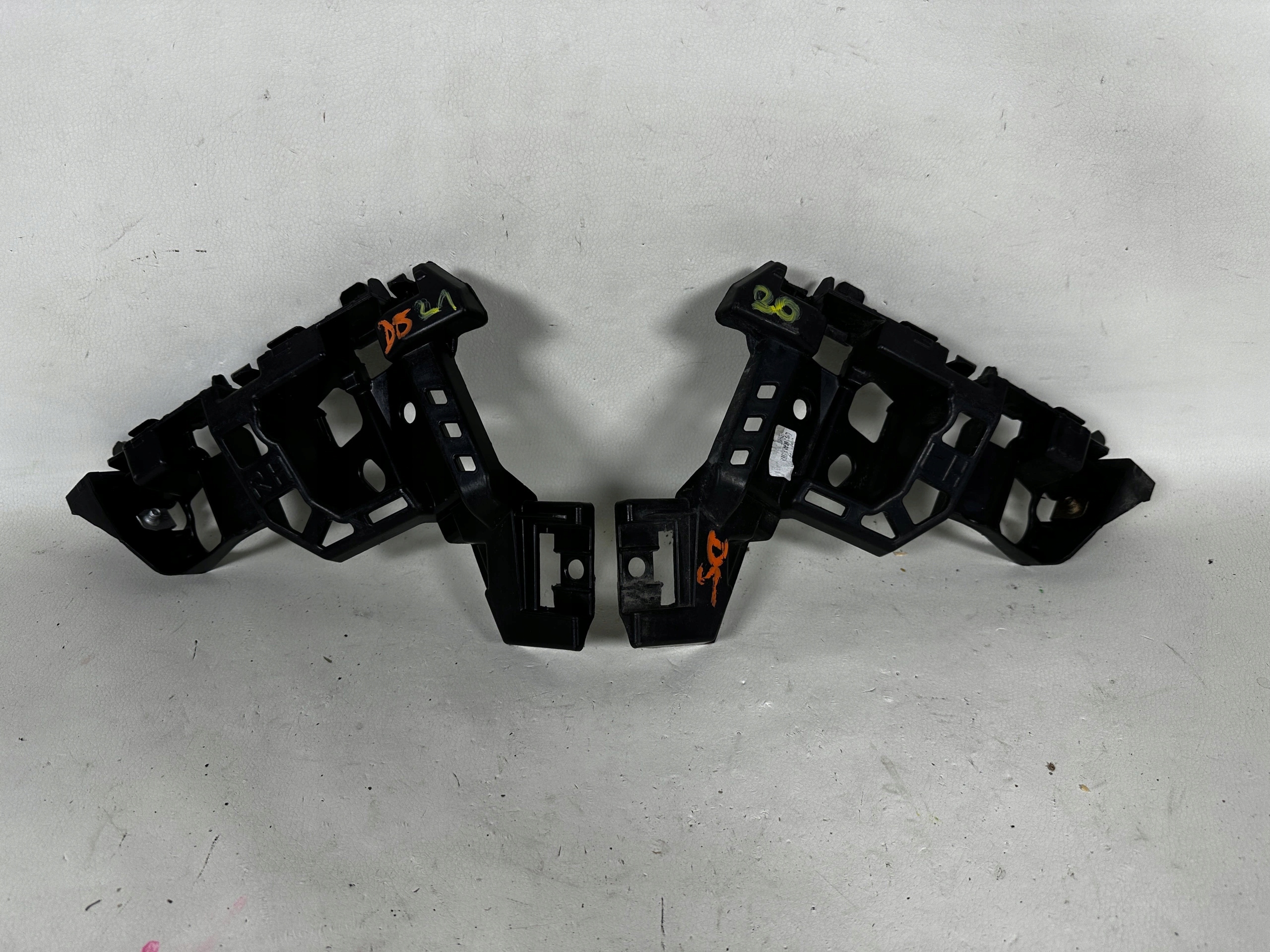 OPEL ASTRA K V bumper bracket front front right left 39020433 39020432
