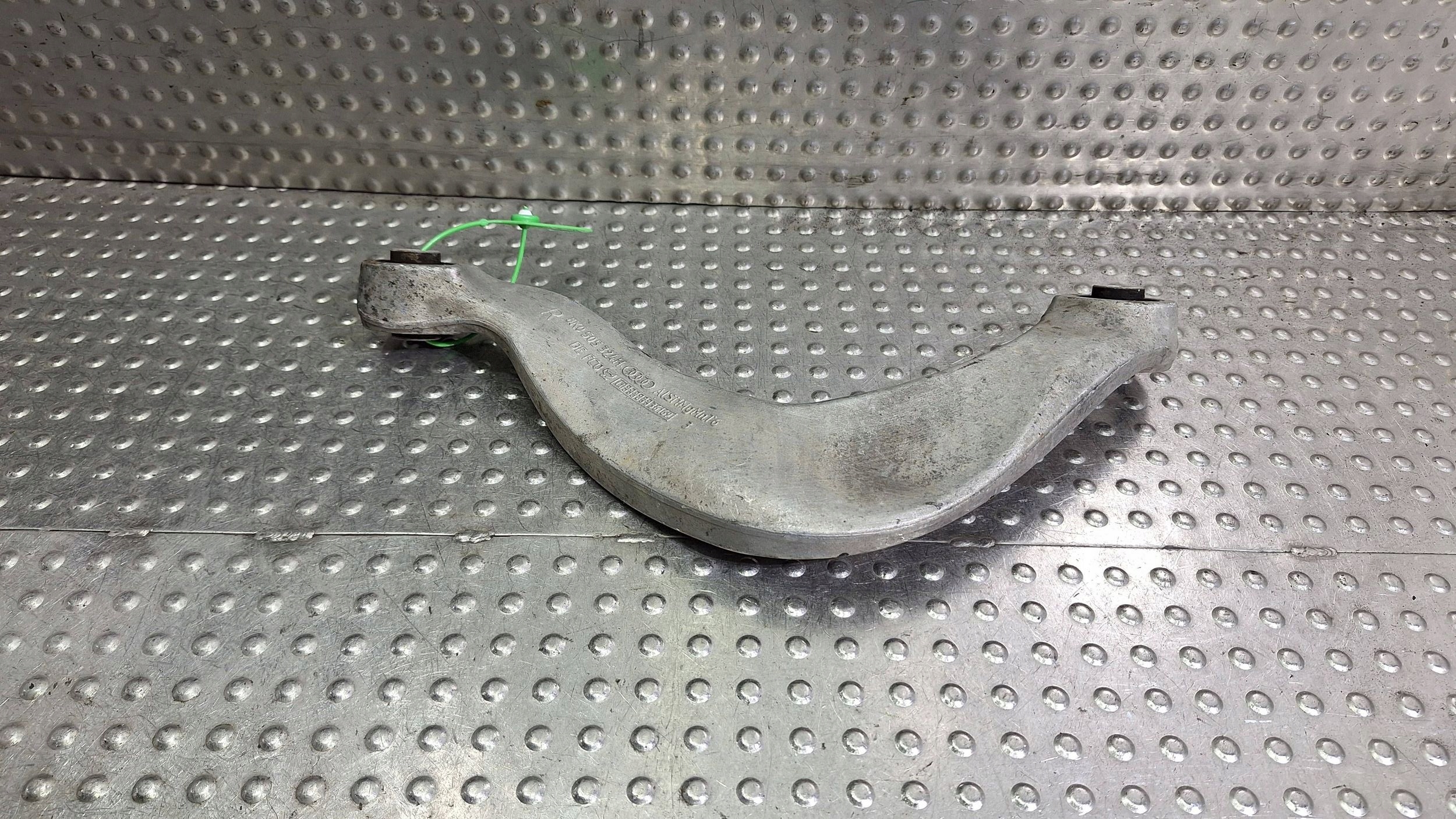 Querlenker rechts heck 8K0505324H AUDI A4 B8 A5 8T A7 A6 C7 Q5 8R
