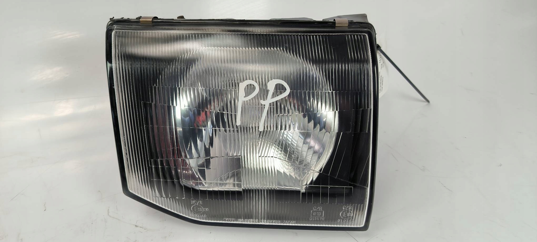 light right front MITSHUBISHI PAJERO