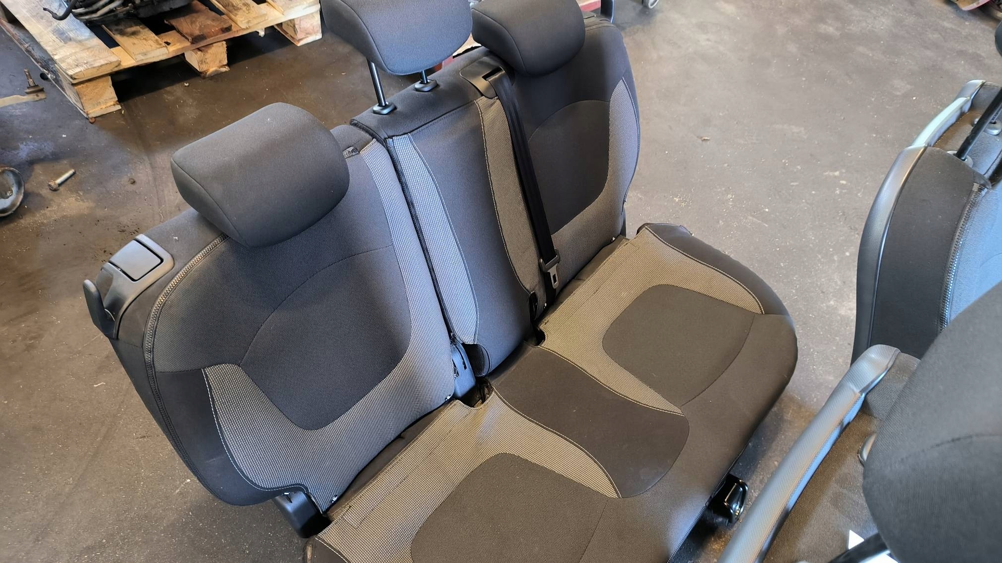 üllések RENAULT CAPTUR I