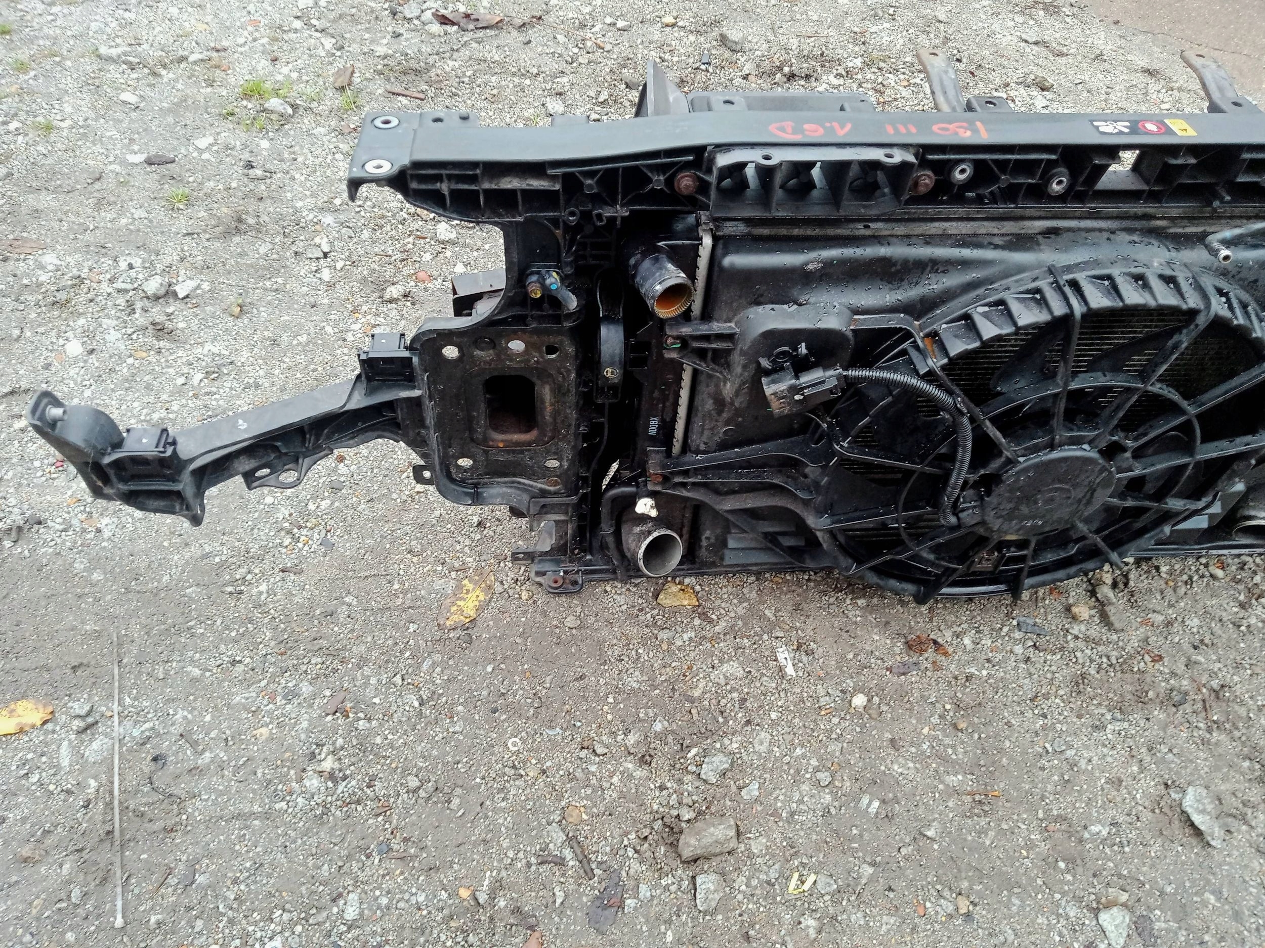 HYUNDAI I30 III 1,6 CRDI AUTOMAT support panel for radiators complete 2017