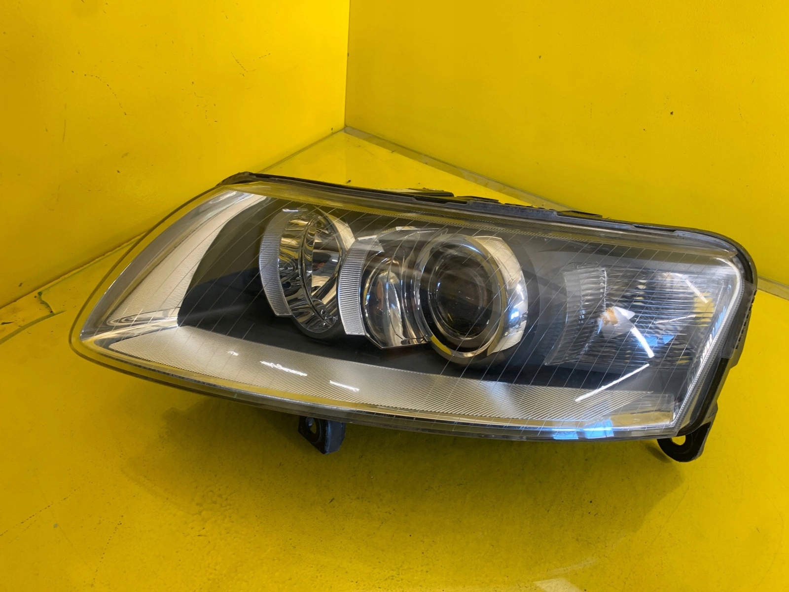 light left front AUDI A6 C6 4F0 BI-XENON 4F0941003