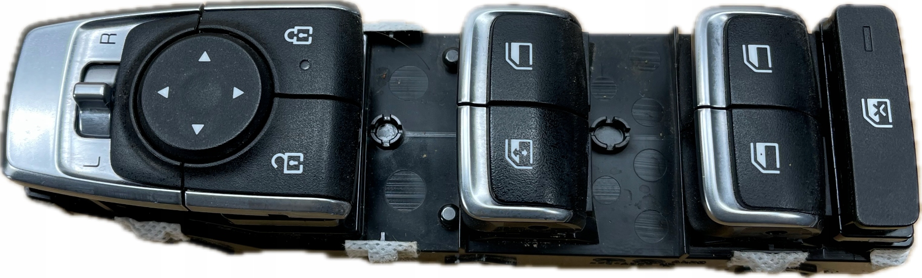 KIA CARNIVAL IV 2020 - PANEL of the window mirror control switch 82301-R0220