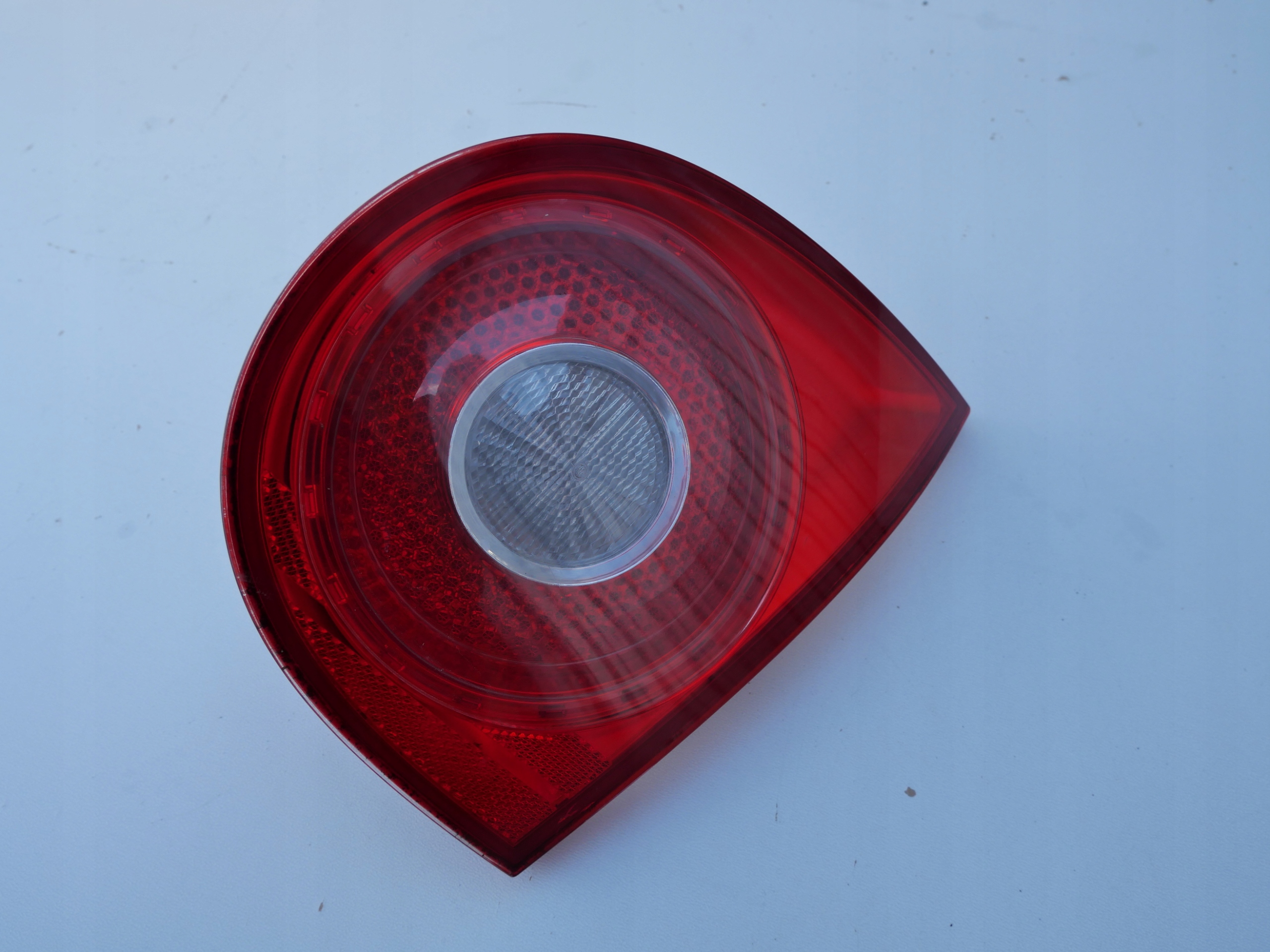 VW GOLF V 5 light rear right to the bonnet 1K6945094E