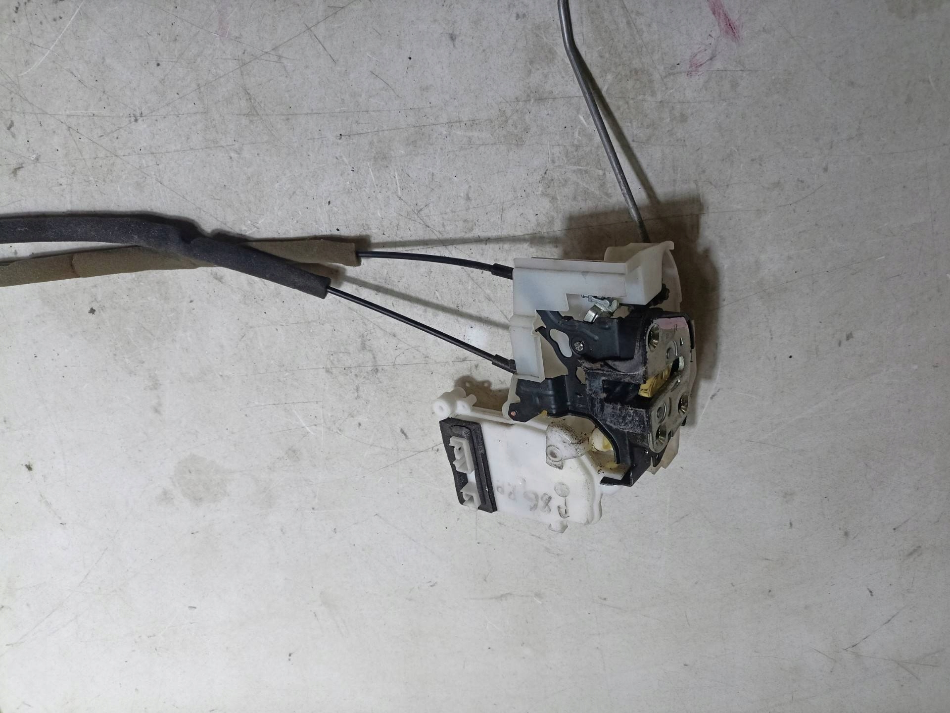 lock door front right side Mazda CX-9 facelift 2009