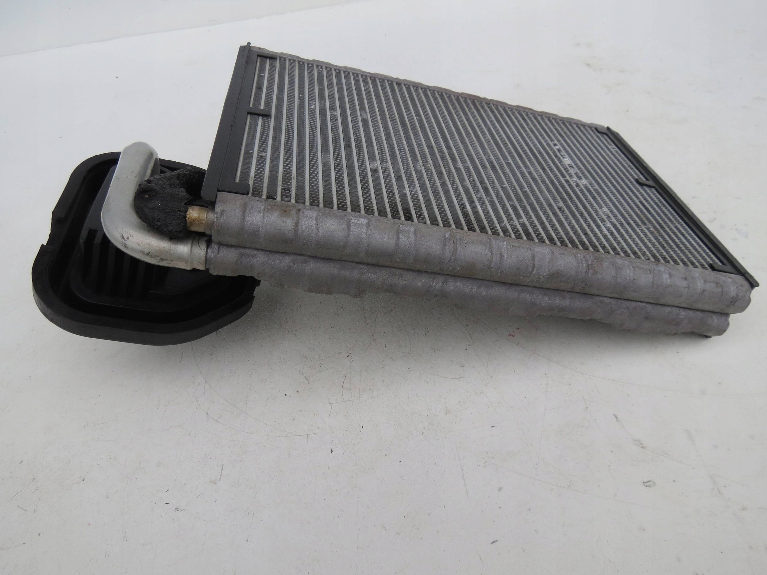 Radiateur climatisation MERCEDES CLS W218 U9877001