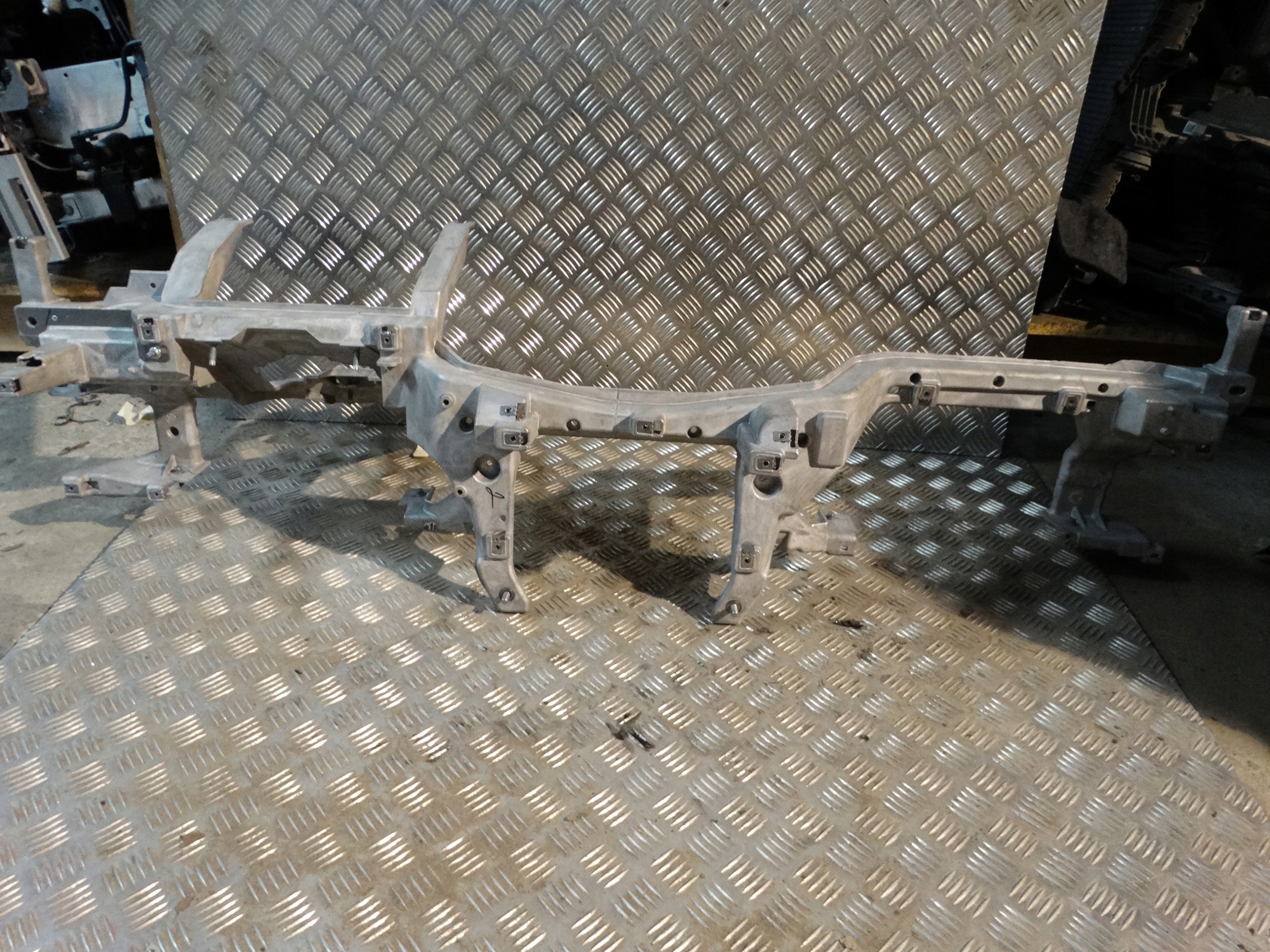 IDEALNY support sider consoles BMW G30 G11 1