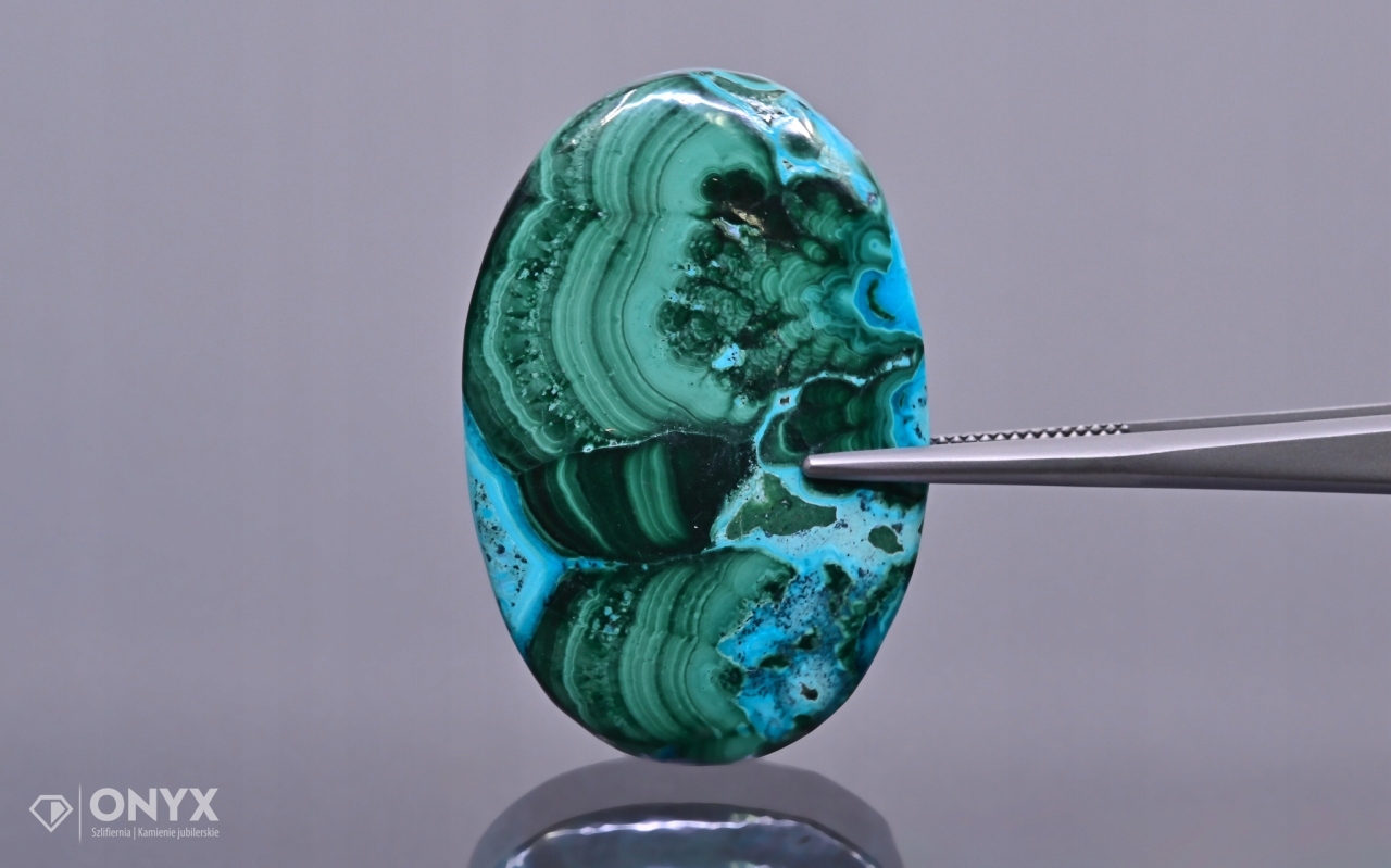 Chryzokola nízký kabošon ovál 40,5x27 mm