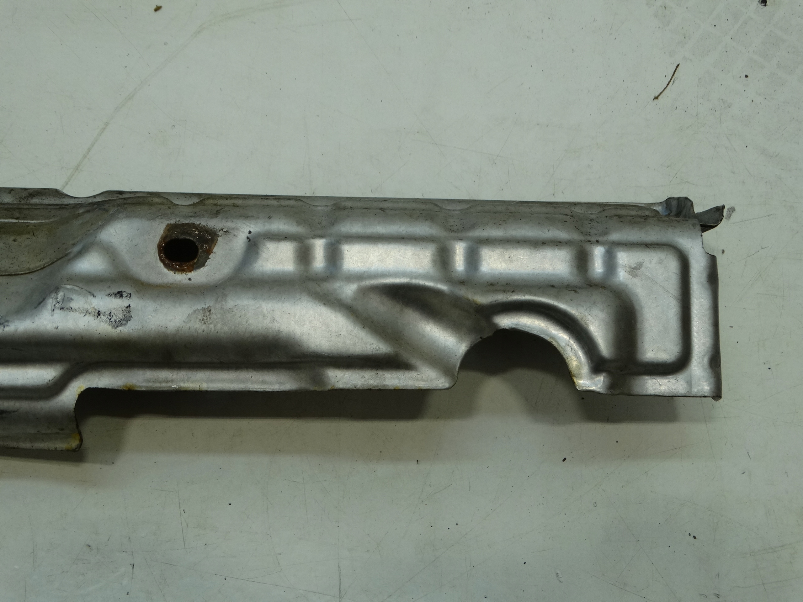 cover heat shield header pipe BMW 1 F20 2013R. 8509117