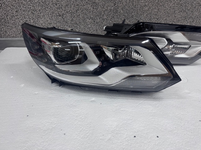 lights VW Tiguan 5N LIFT 2015 Bi Xenon Led left right