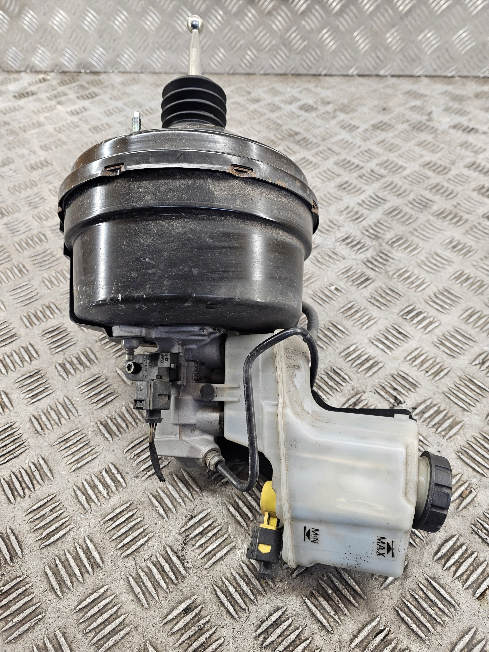 AUDI A3 8V TDI servo Servofreno 5q2614105ar