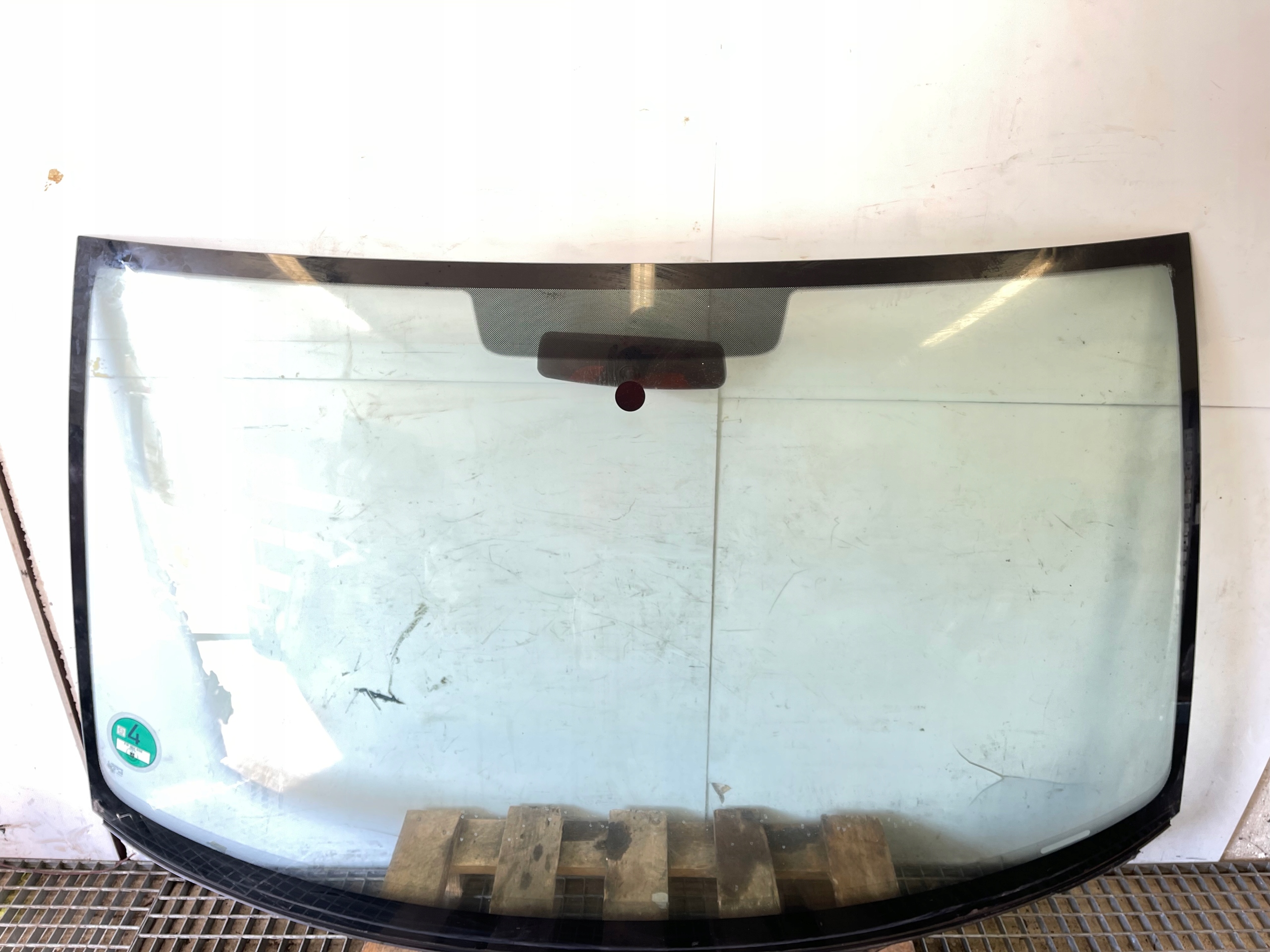 window iron front VW TRANSPORTER T6