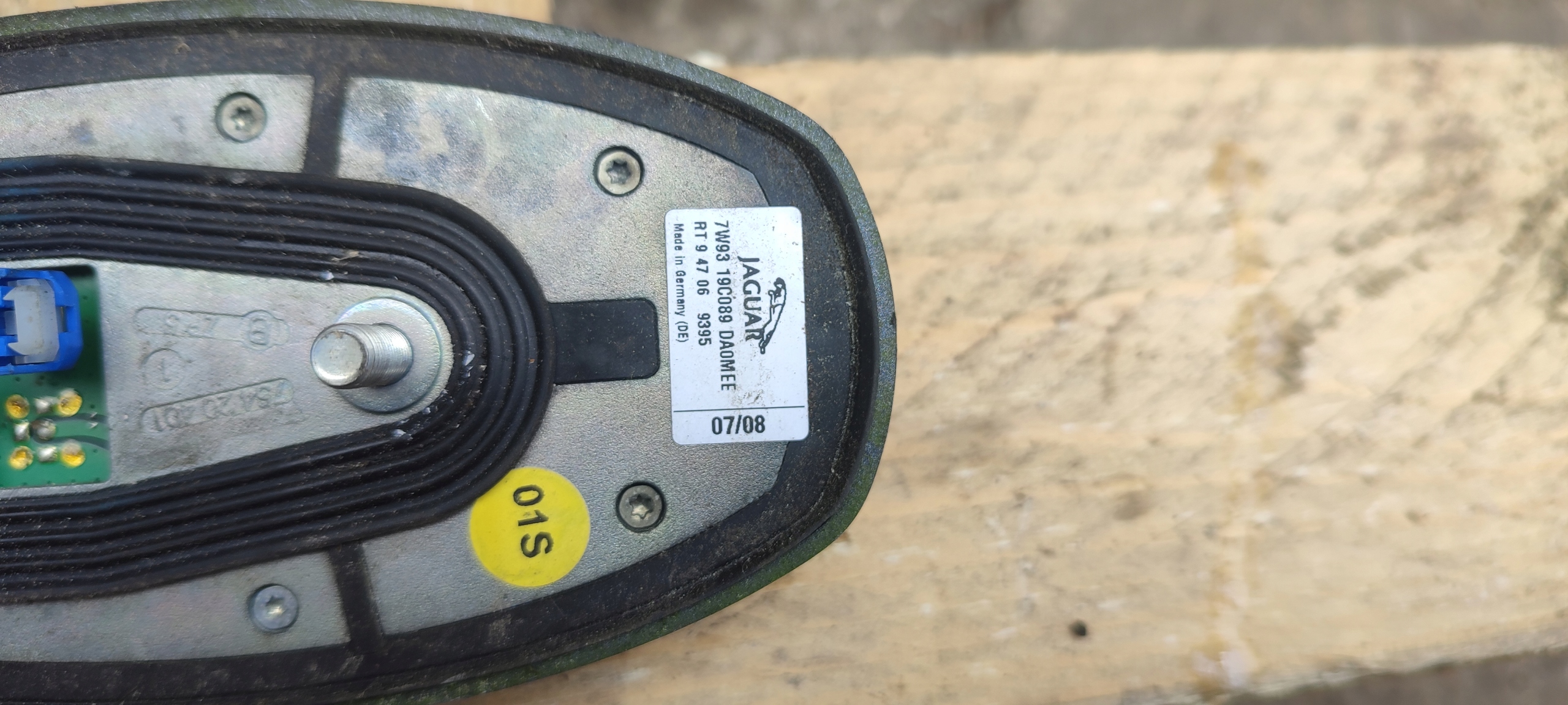 Antenne PLETWA GPS JAGUAR XF MEE 7W93-19C089-DA