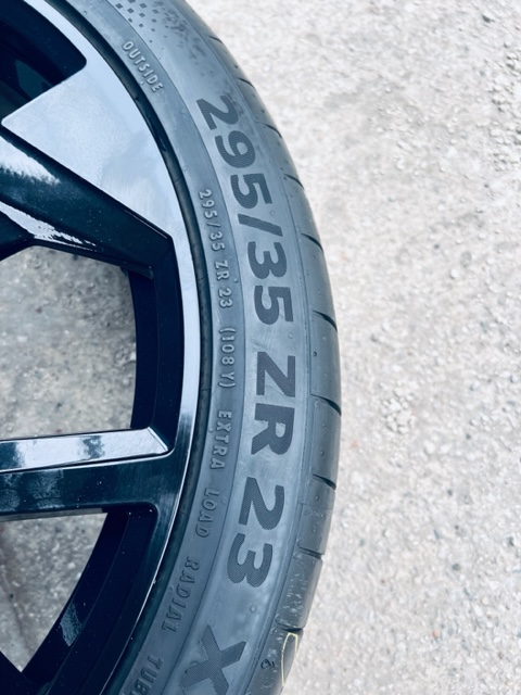 FELGI KOŁA AUDI Sport Q8 RSQ8 295 35 23 SQ8 Lato Rozstaw śrub 5x112