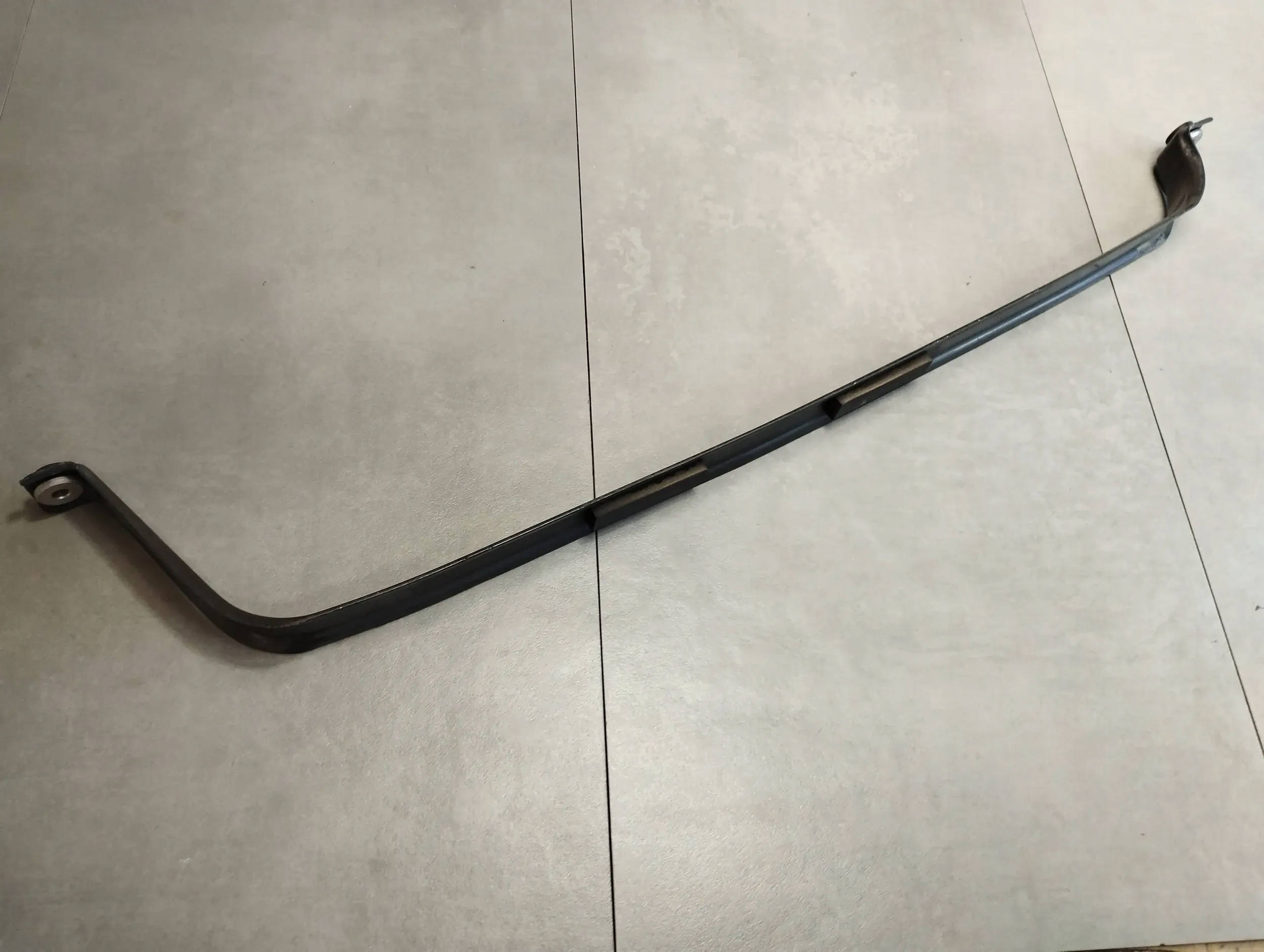 BMW X5 F15 OBEJMA Behälter 7370945