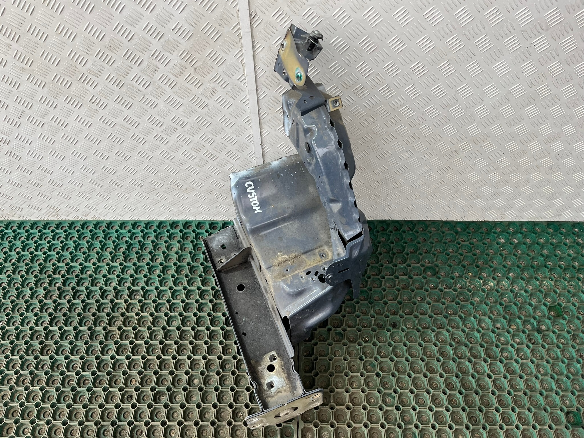 FORD TRANSIT CUSTOM LIFT 18-22 quarter left pillar FARTUCH front