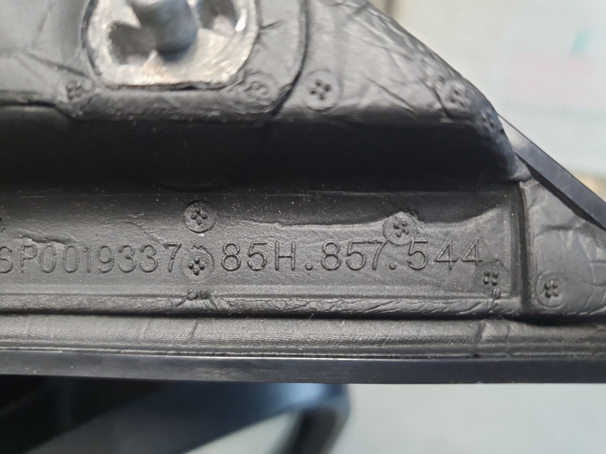Audi SQ6 e-tron mirror right 14+4 piny kamera asystent 85H857544