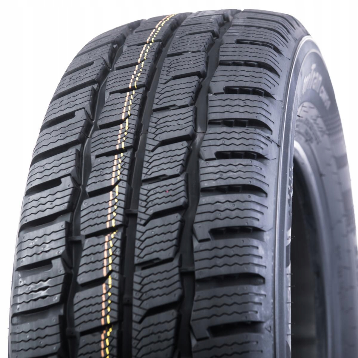 1x Pneumatika 235/85R16 Kumho Winter Portran CW51
