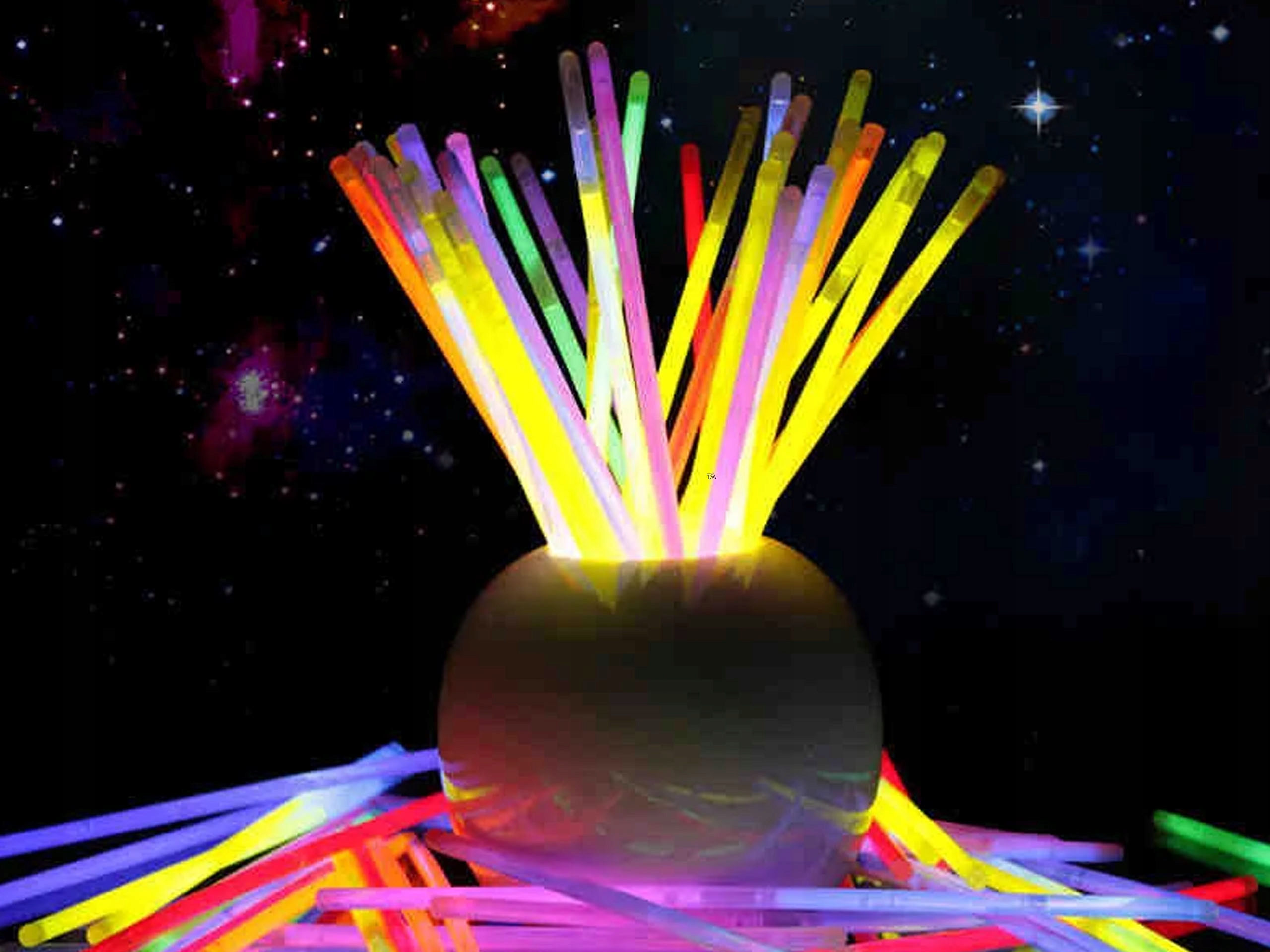 ŚWIECĄCE BRANSOLETKI FLUORESCENCYJNE OPASKI ŚWIATŁO CHEMICZNE 100 PAŁECZKI Materiał Inny