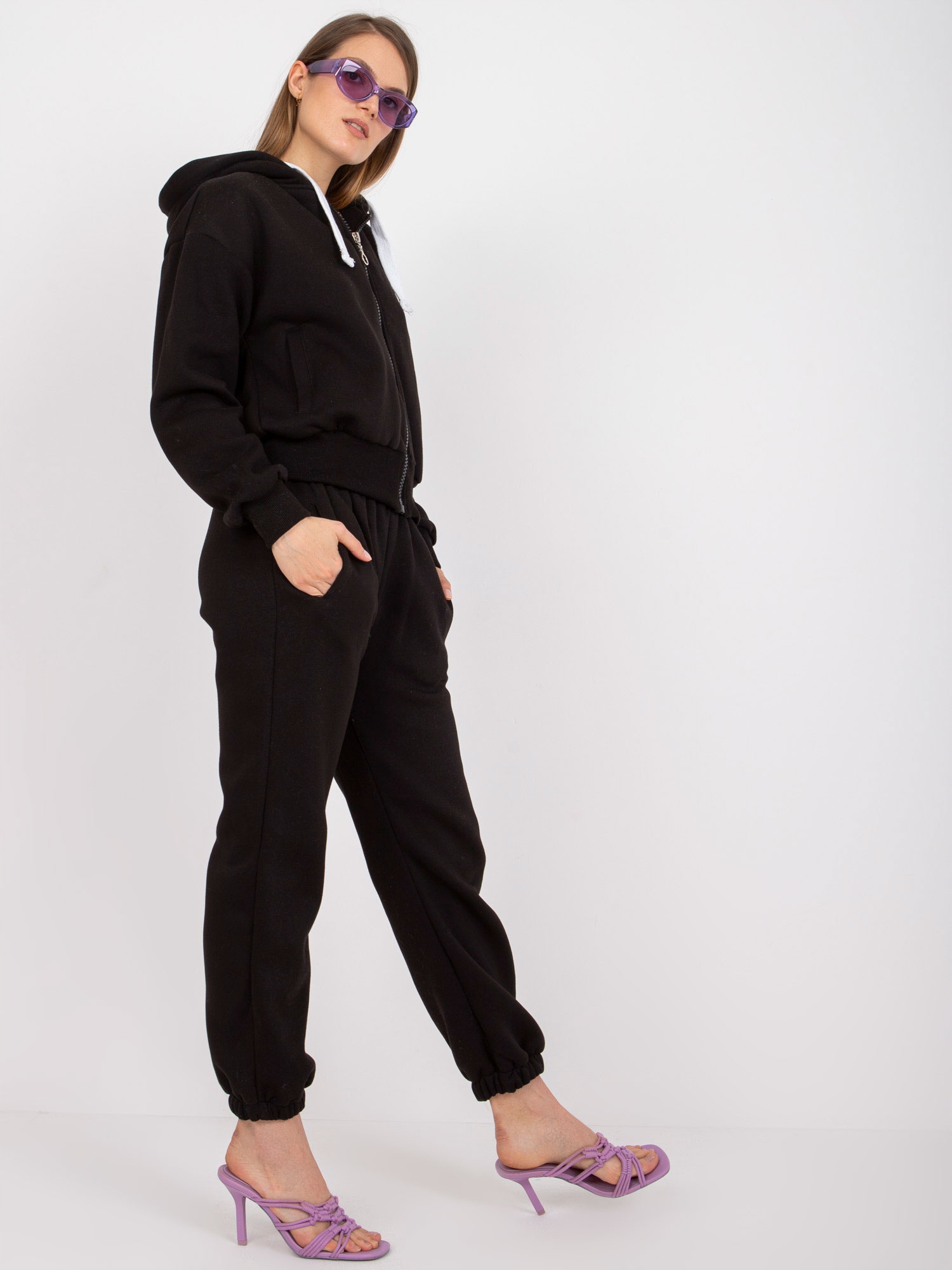 Dresowy Komplet basic damski Bluza kaptur Spodnie Kolor czarny