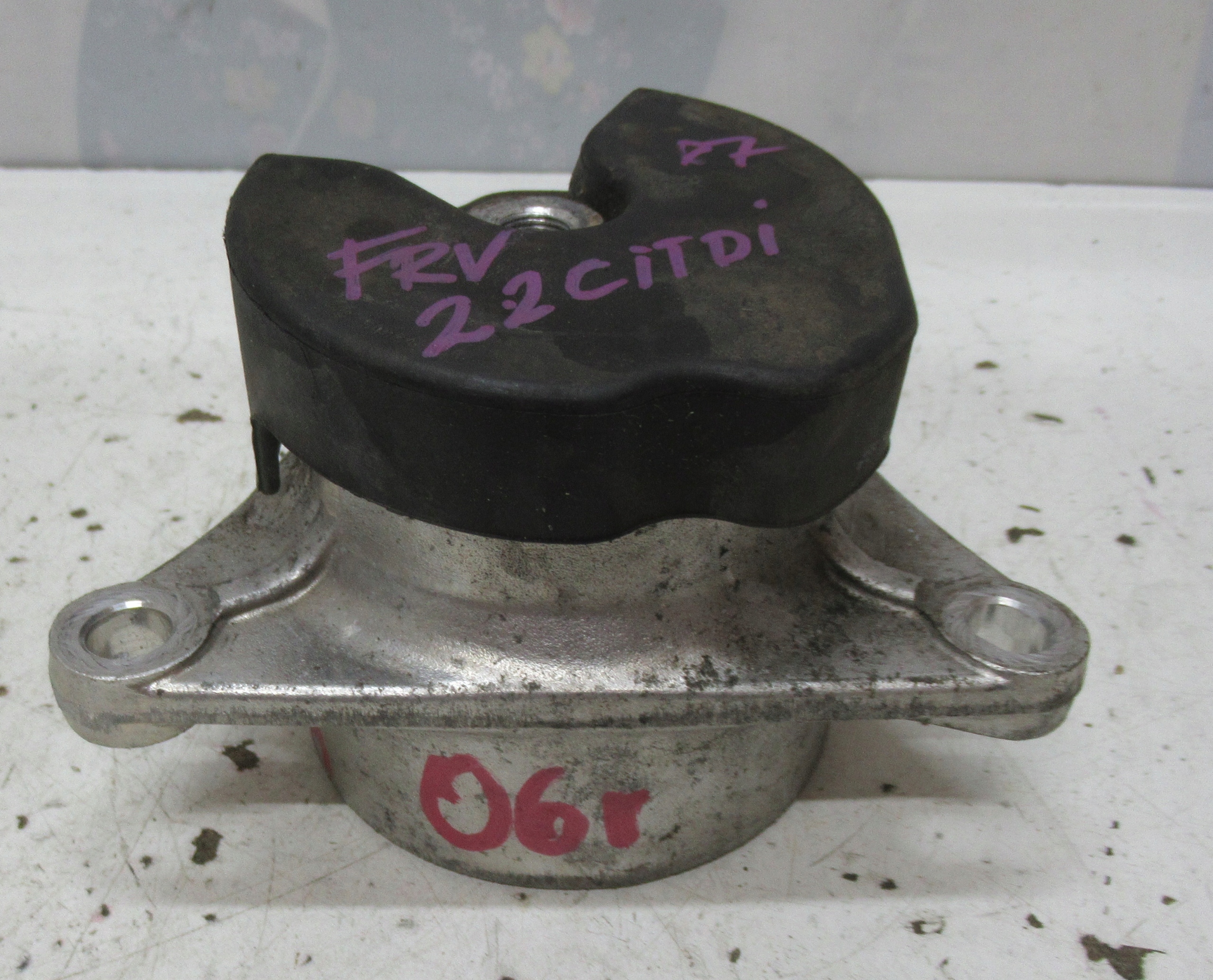 HONDA FR-V 2.2 CTDI 07R holder engine mount