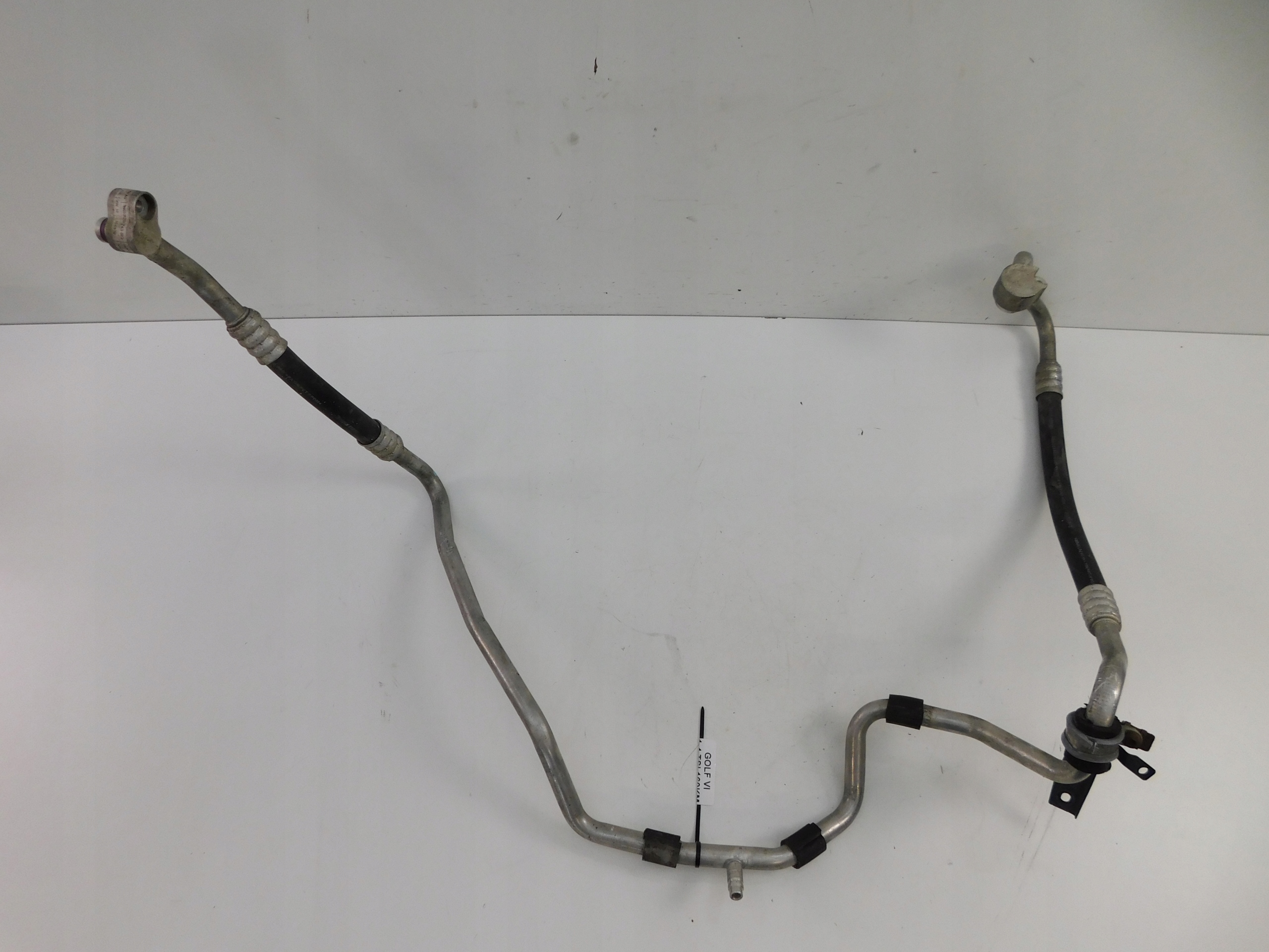 VOLKSWAGEN GOLF VI ТРУБКА КОНДИЦІОНЕРА