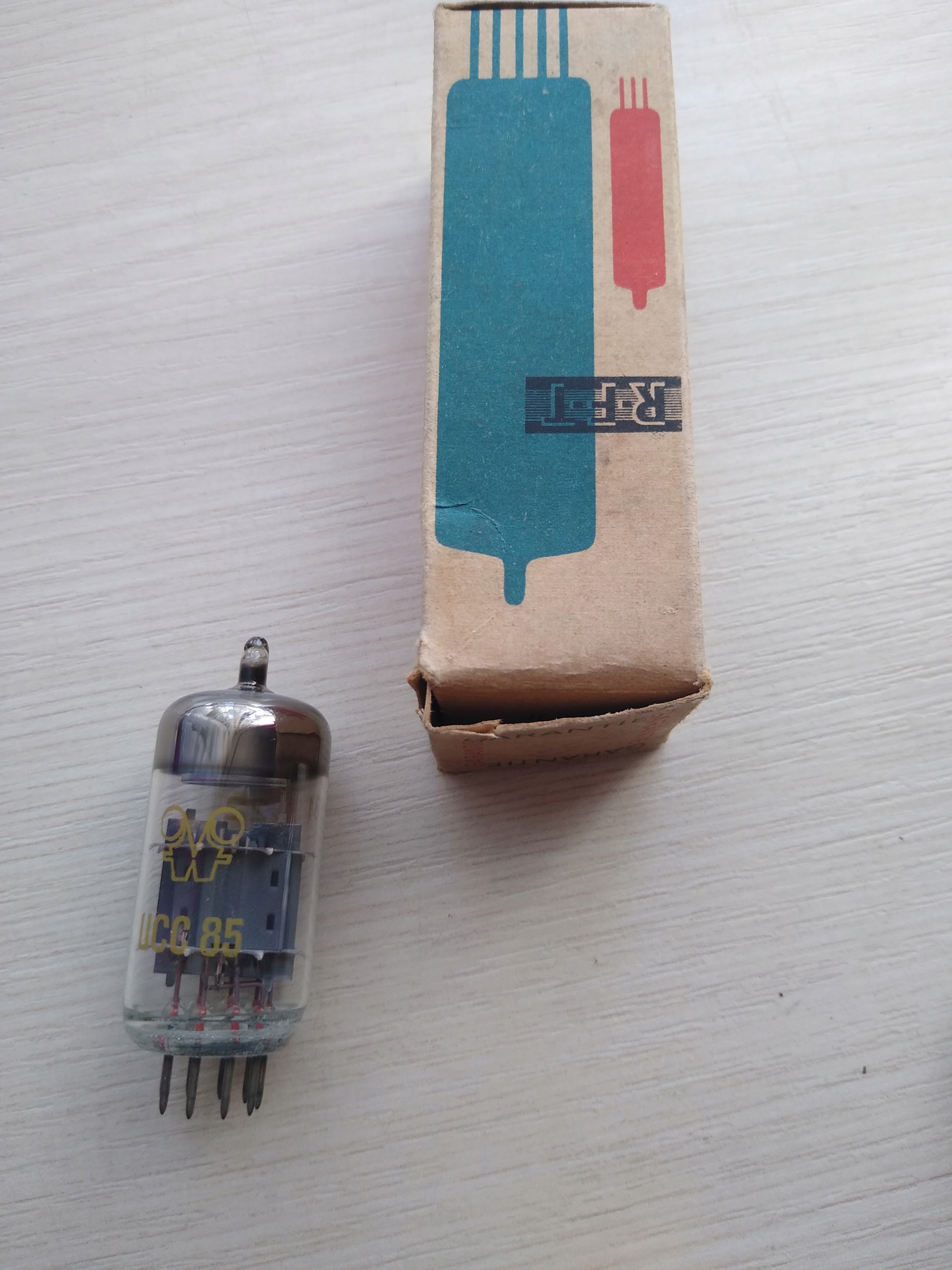 Лампа UCC85 NOS