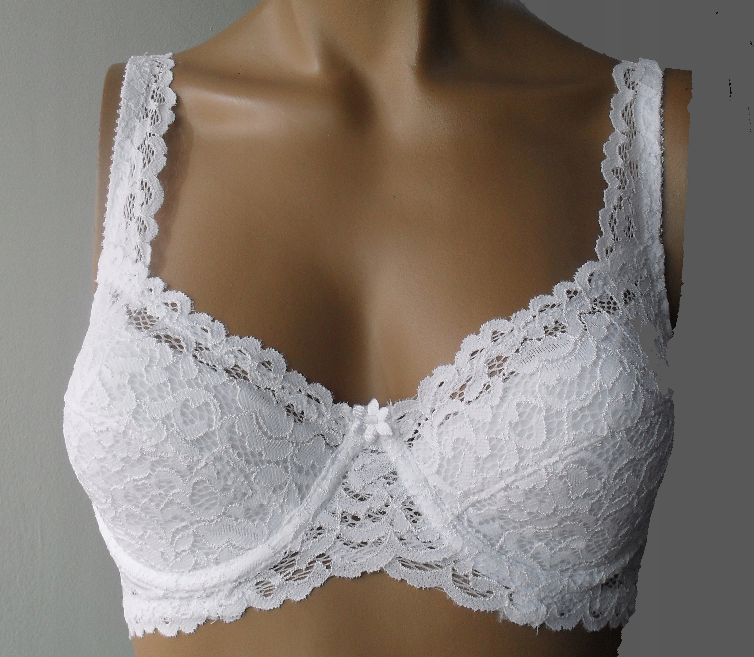 Biustonosz Polski Lido koronkowy 90 D Rozmiar 90D