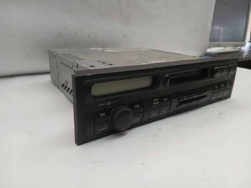 RADIO KASETOWE SEAT LEON TOLEDO 1M0035152C