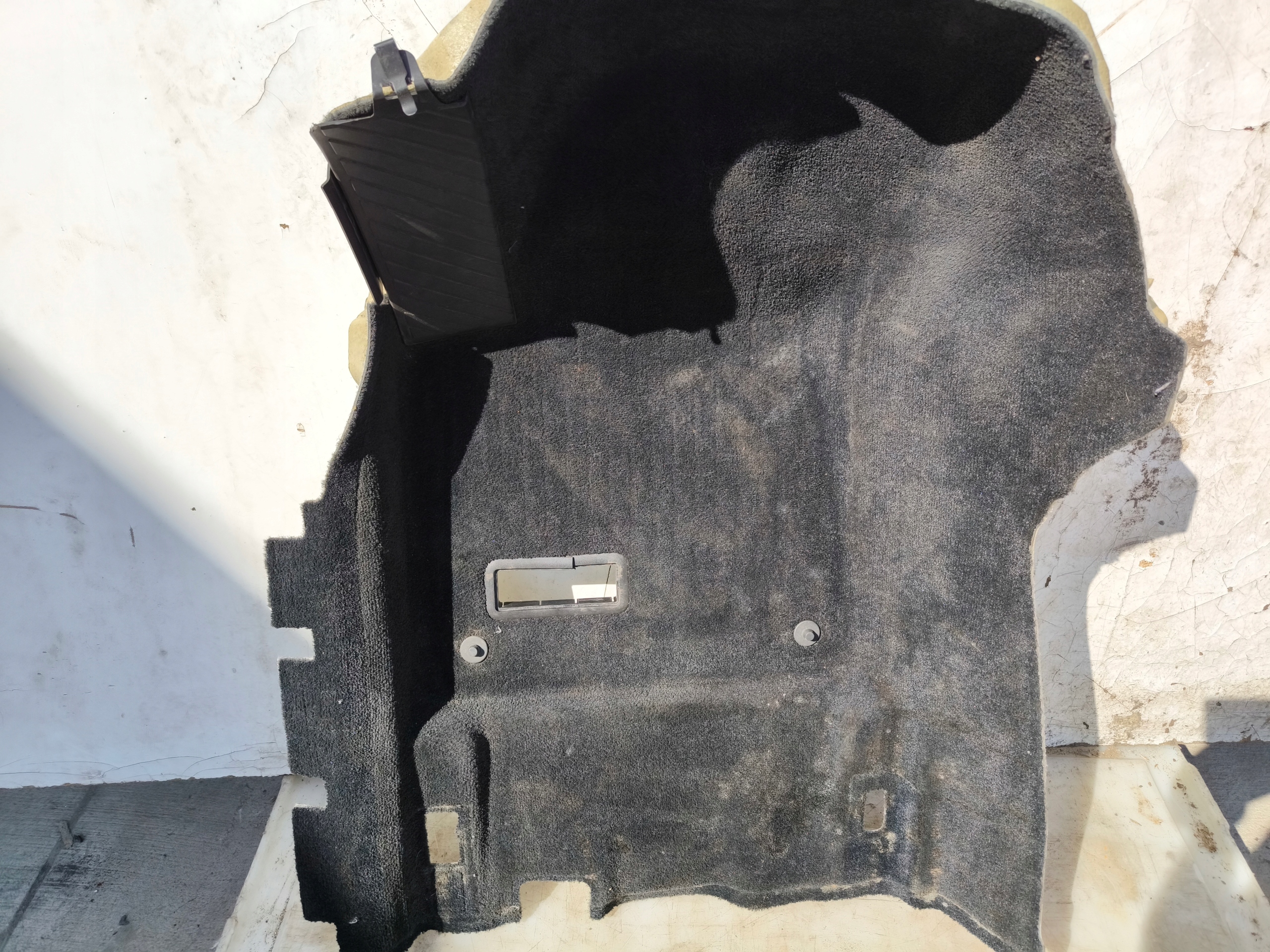 carpet WYKLADZINALEWY front AUDI A8 D4 4H1863709B