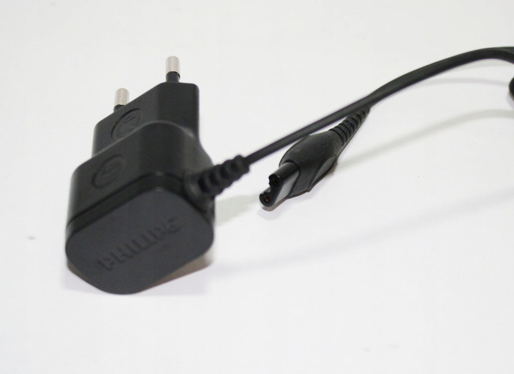 Philips ZASILACZ ŁADOWARKA One Blade QP2530 8V EAN (GTIN) 5905875487848