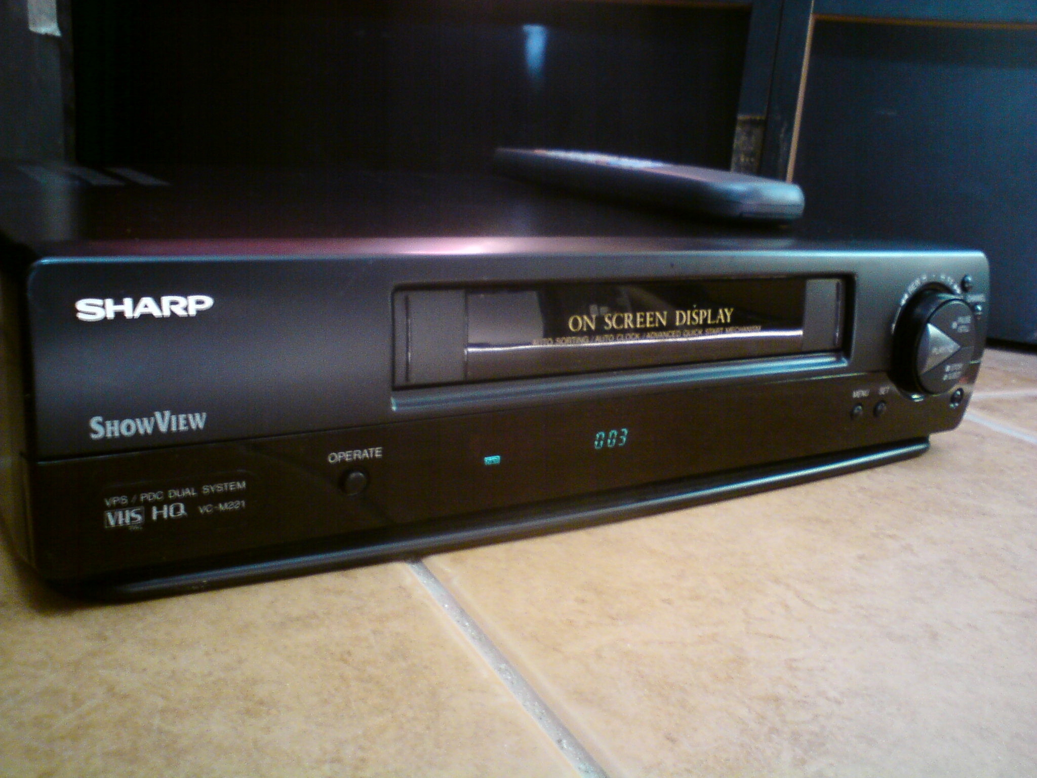 VHS SHARP VC-M221 video magnetowiid VHS vcr pilot ŁADNY STAN
